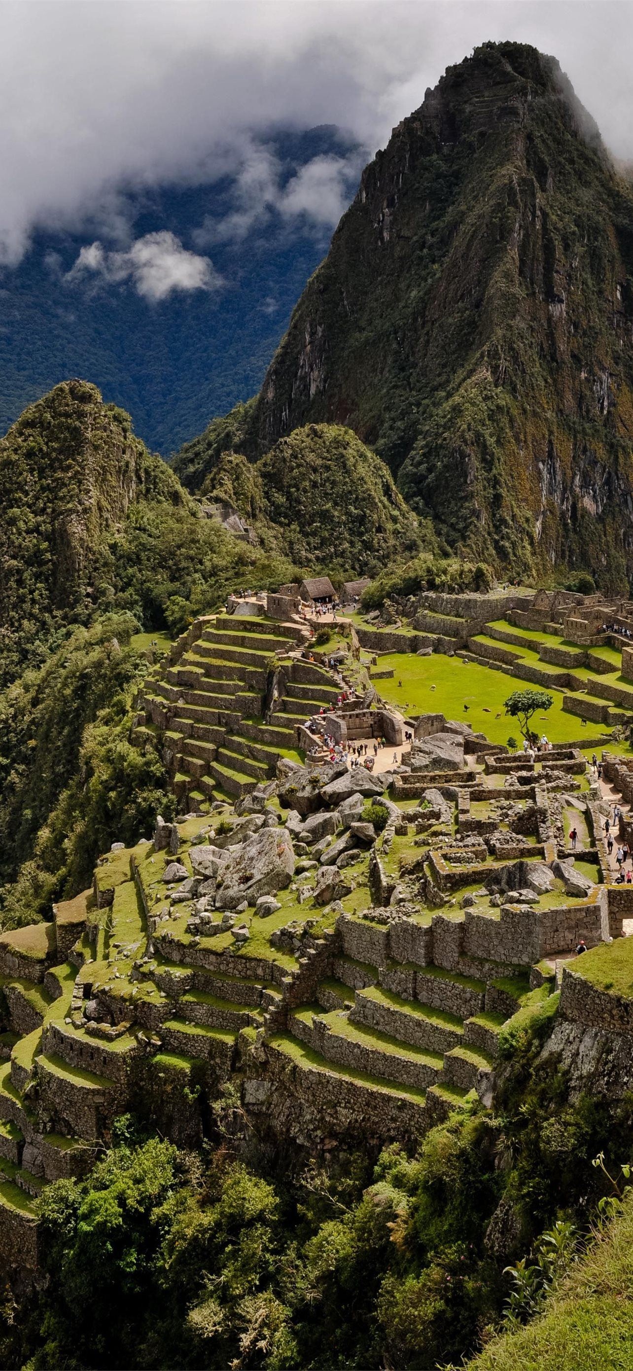Machu Picchu, Ancient ruins, Majestic mountains, Iconic landmark, 1290x2780 HD Handy