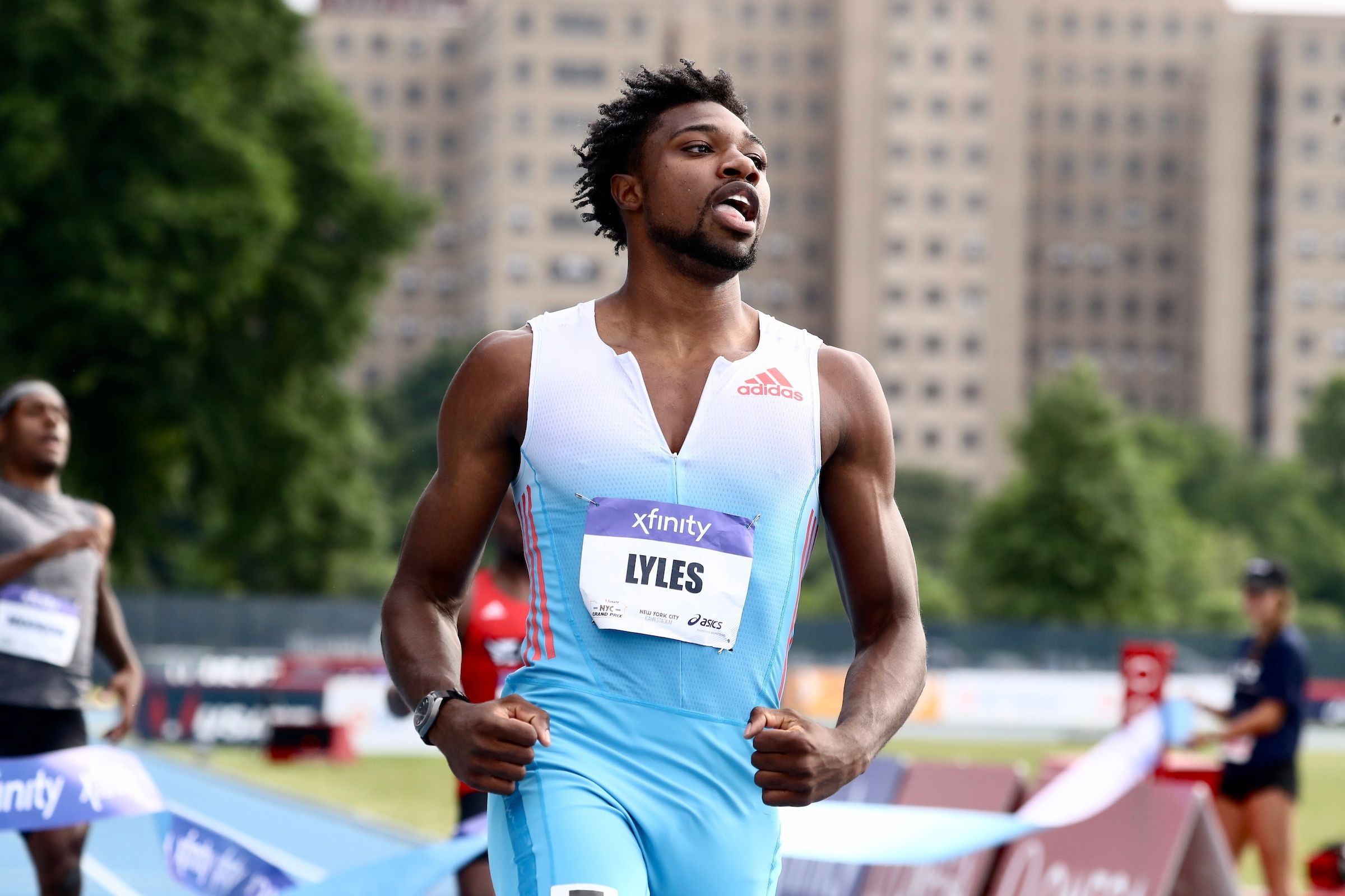 Noah Lyles, Holloway's defeat, All-time record, Exciting New York reports, 2400x1600 HD Desktop