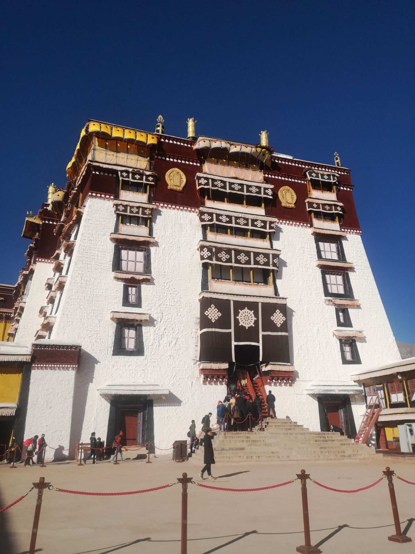 Potala Palace, Llasa, Travels, Tibetan Architecture, 1440x1920 HD Phone
