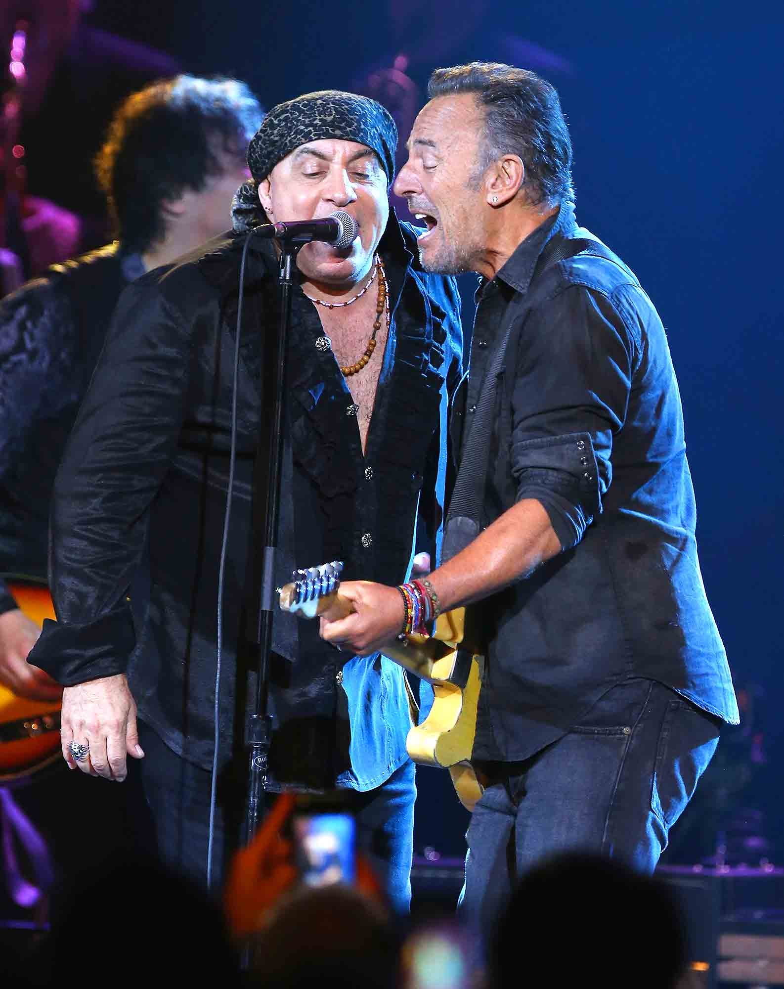 Bruce Springsteen, Little Steven's album release, Trio of tunes, Music, 1590x2000 HD Handy