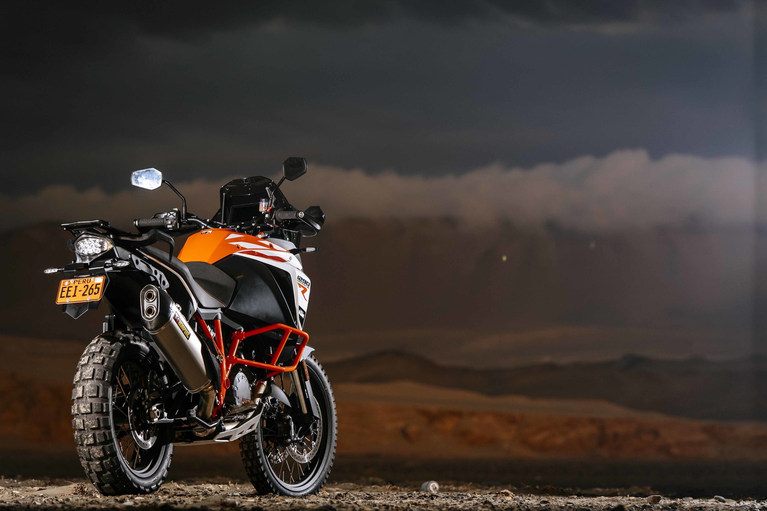 KTM 1290 Super Adventure R, Dakar challenge, Desert adventure, Octane-fueled exploration, 2560x1710 HD Desktop