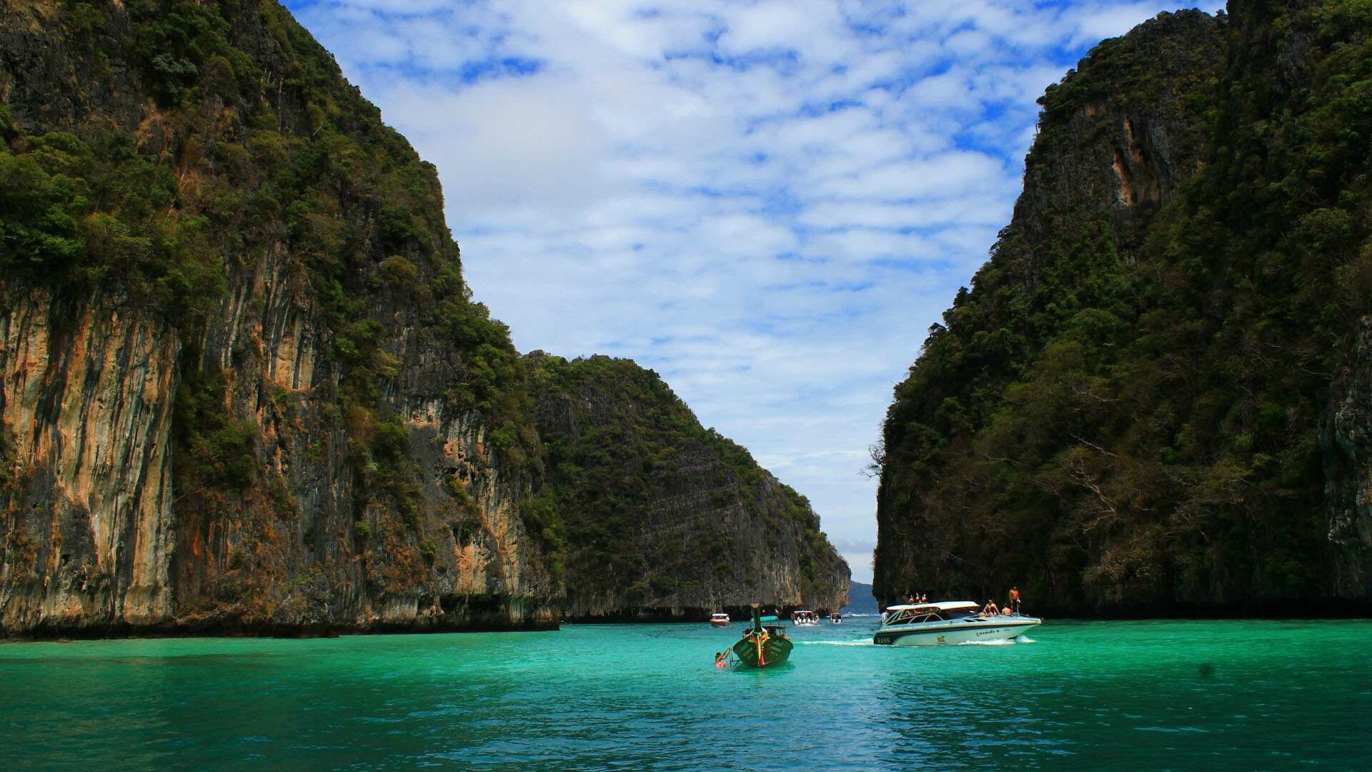 Thailand: Phuket, The country's protected areas included 147 national parks and 58 wildlife sanctuaries. 1920x1080 Full HD Background.