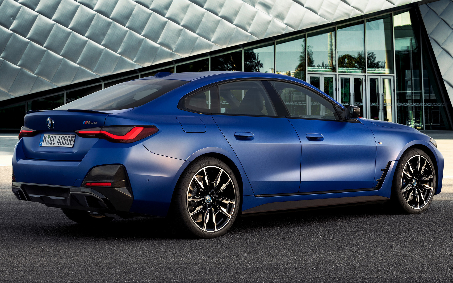 BMW i4, High-performance electric vehicle, Dynamic driving, Cutting-edge technology, 1920x1200 HD Desktop