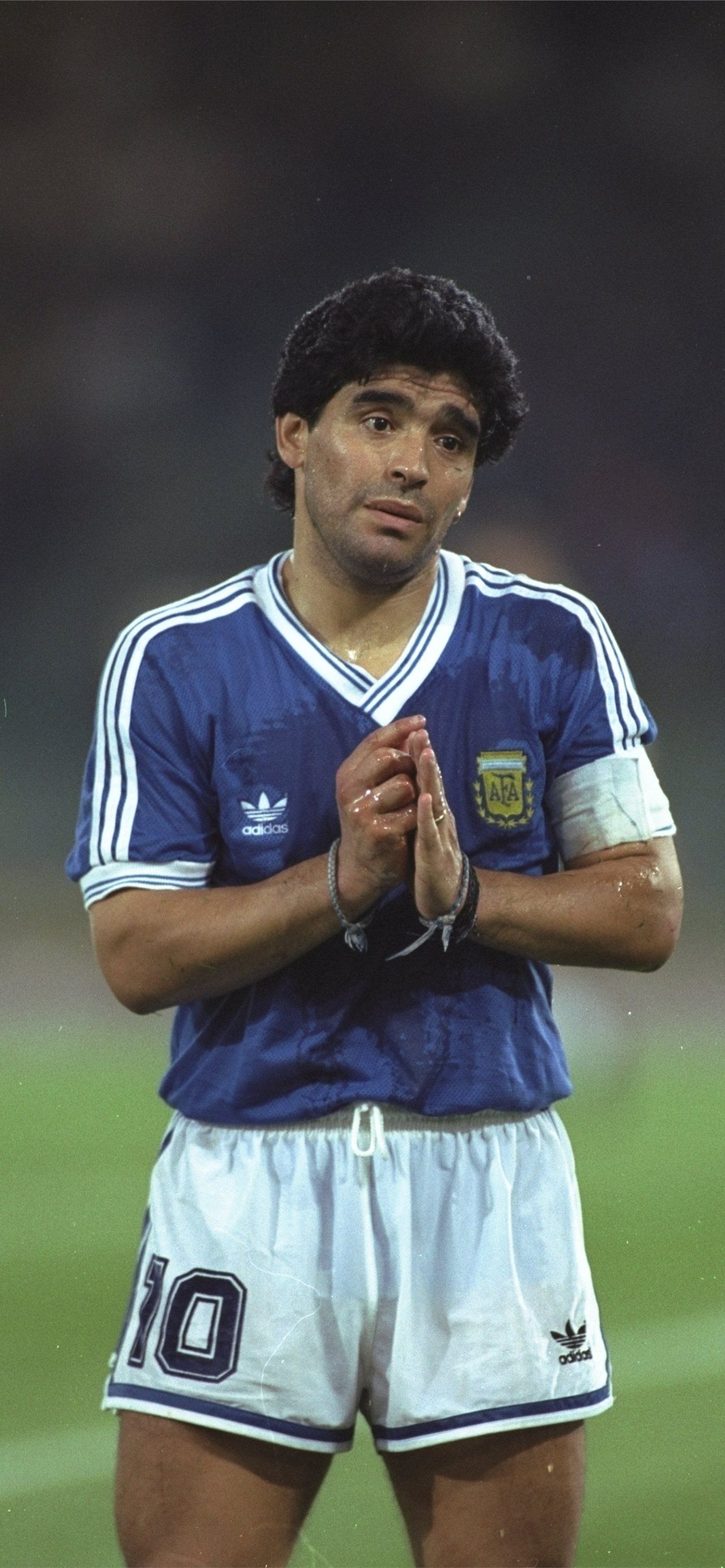 Diego Maradona, iPhone wallpapers, Free download, Legend tribute, 1290x2780 HD Phone