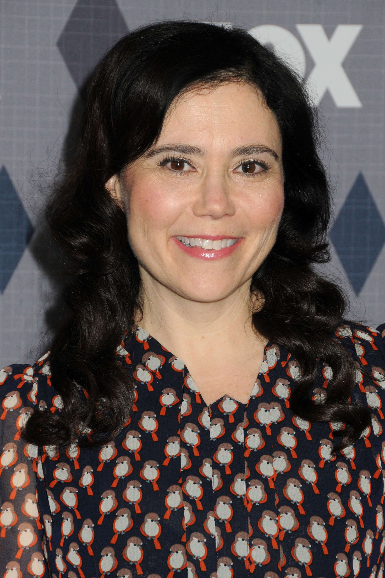 Alex Borstein, Wallpapers for everyone, 1470x2210 HD Phone