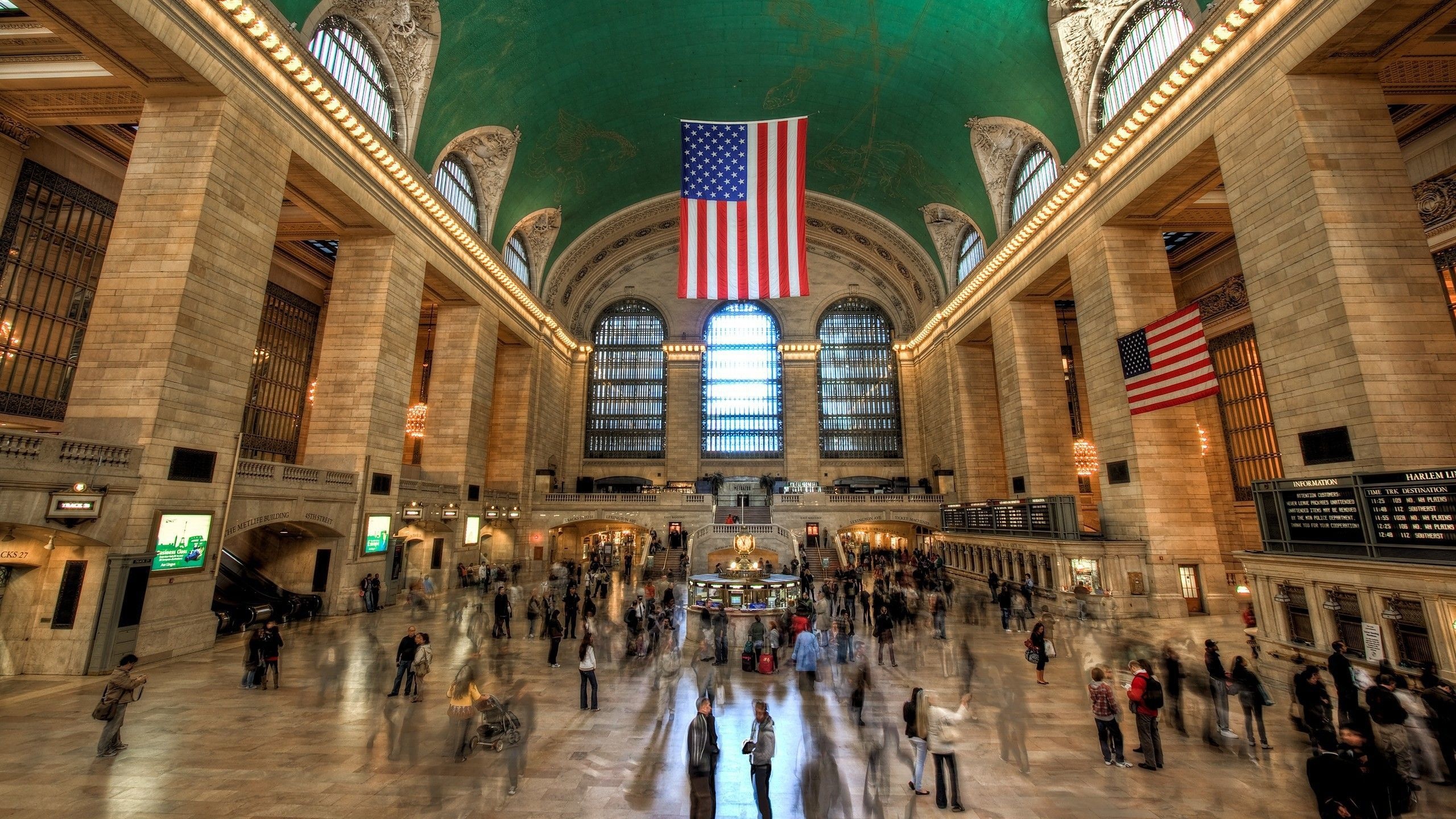 Grand Central Station, Terminal architecture, Commuter hub, Public transportation, 2560x1440 HD Desktop