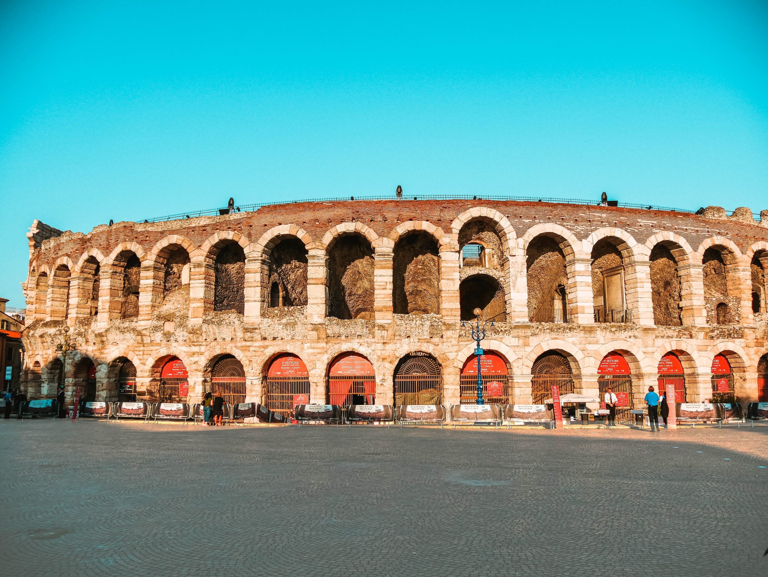 Memorable highlights, Verona travel, Love and history, Enchanting memories, 2560x1930 HD Desktop