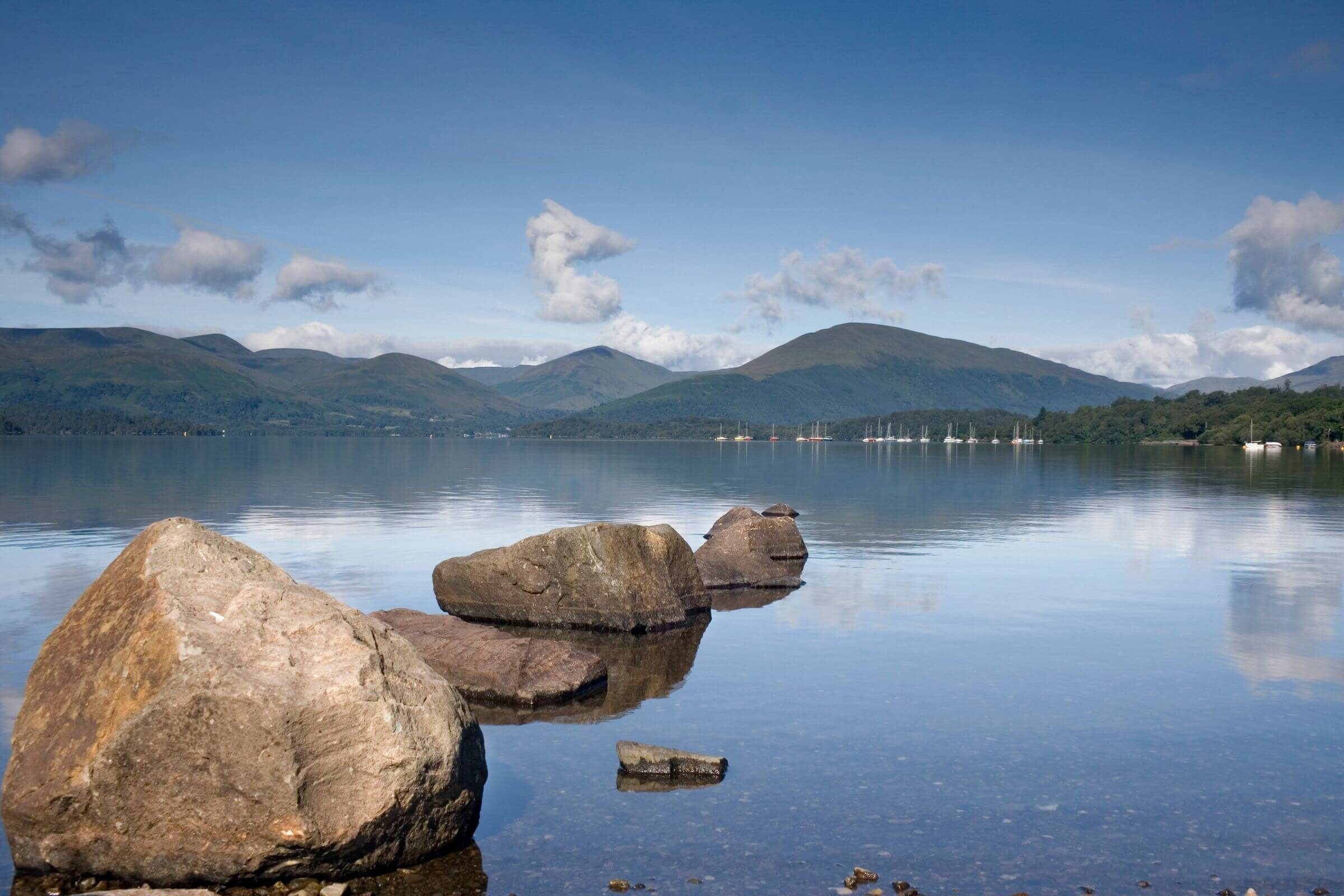 Loch Lomond, Travel guide, Visitor guide, Sykes cottages, 2400x1600 HD Desktop