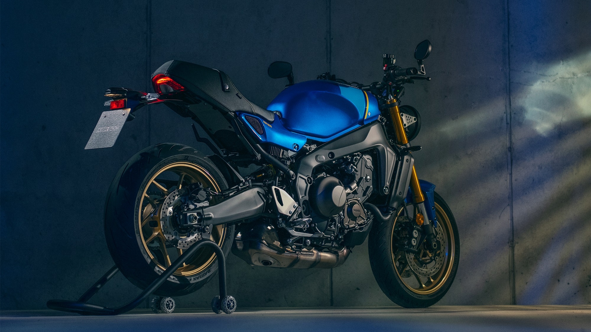 Yamaha XSR900, Performance heritage, 2022 model, Motorcycle enthusiasts rejoice, 2000x1130 HD Desktop