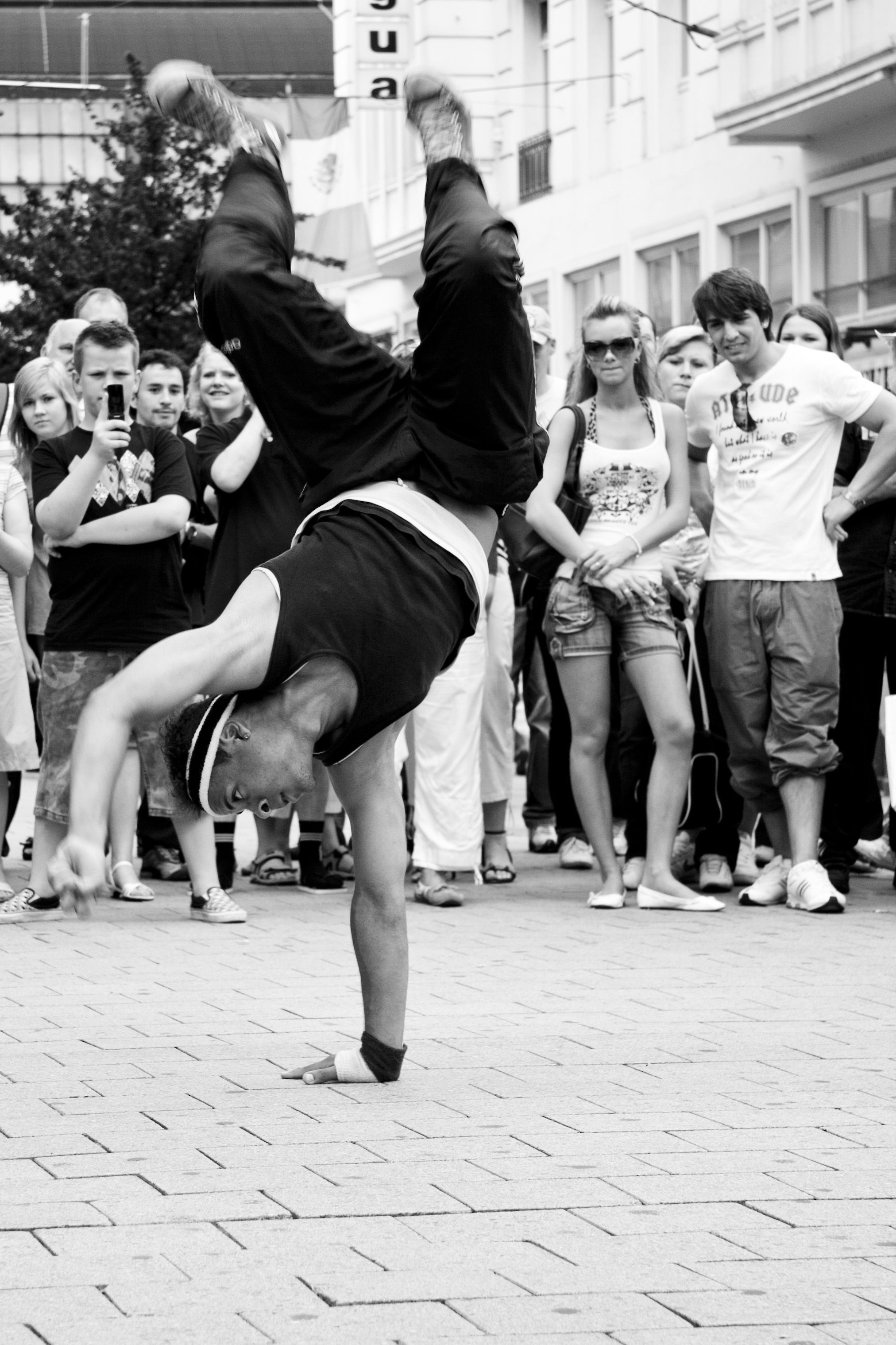 Street Dance: Public breakdance performance in Hamburg, Break dance, It takes two. 2030x3040 HD Background.