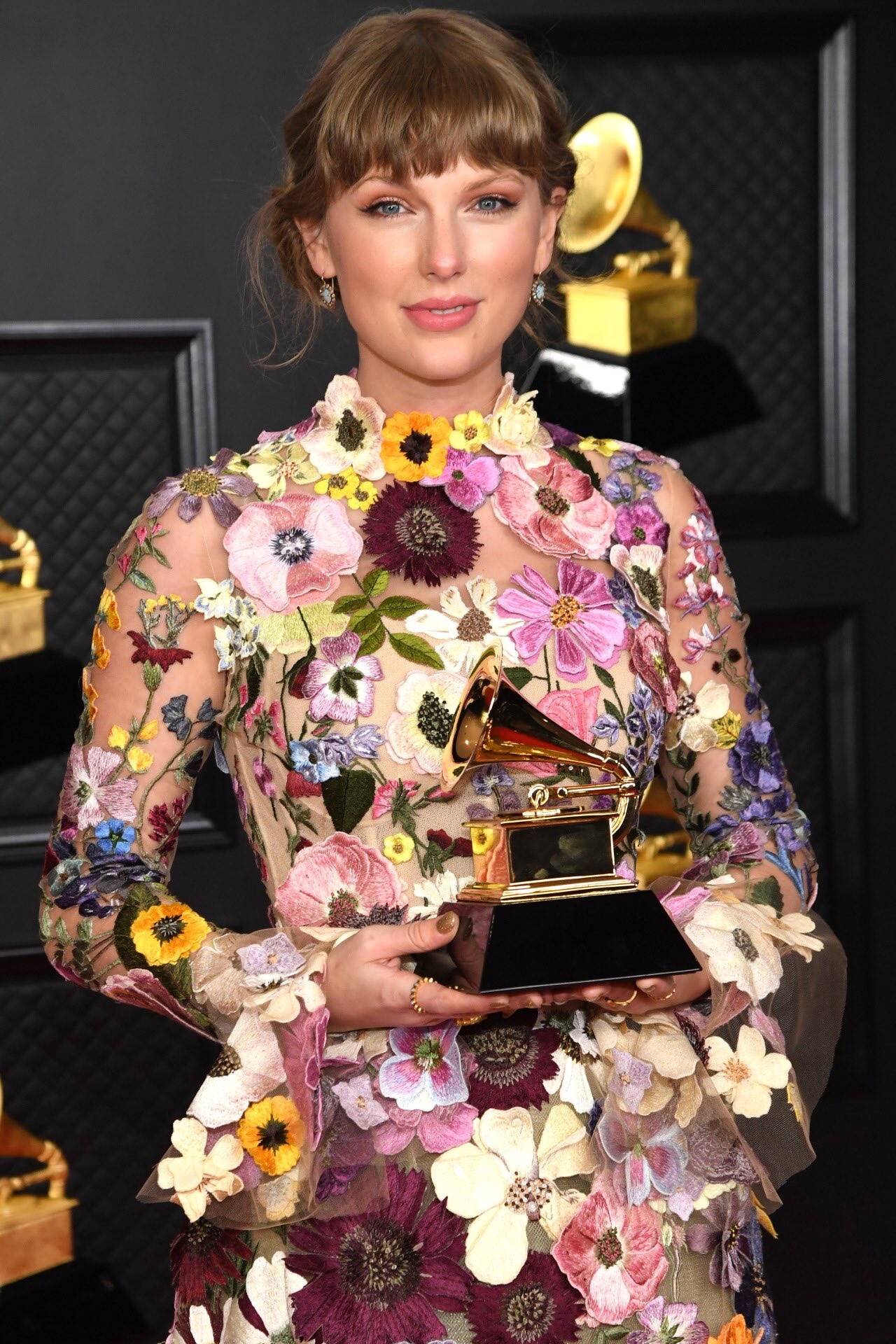 Taylor Swift, Grammy 2021, Music celebration, Glamorous event, 1280x1920 HD Phone