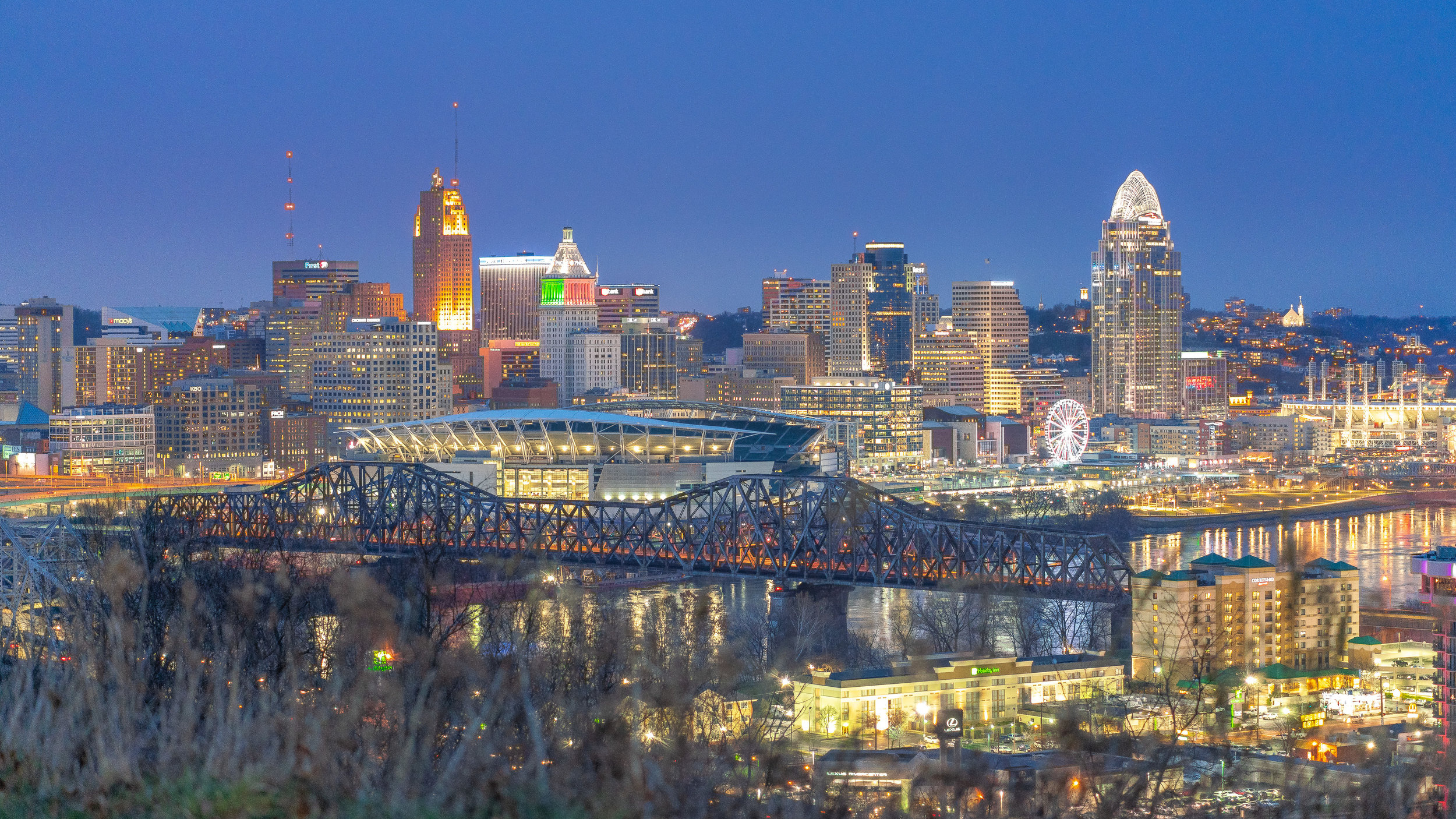 Cincinnati, Photography by Aaron Crum, Travels, 2500x1410 HD Desktop