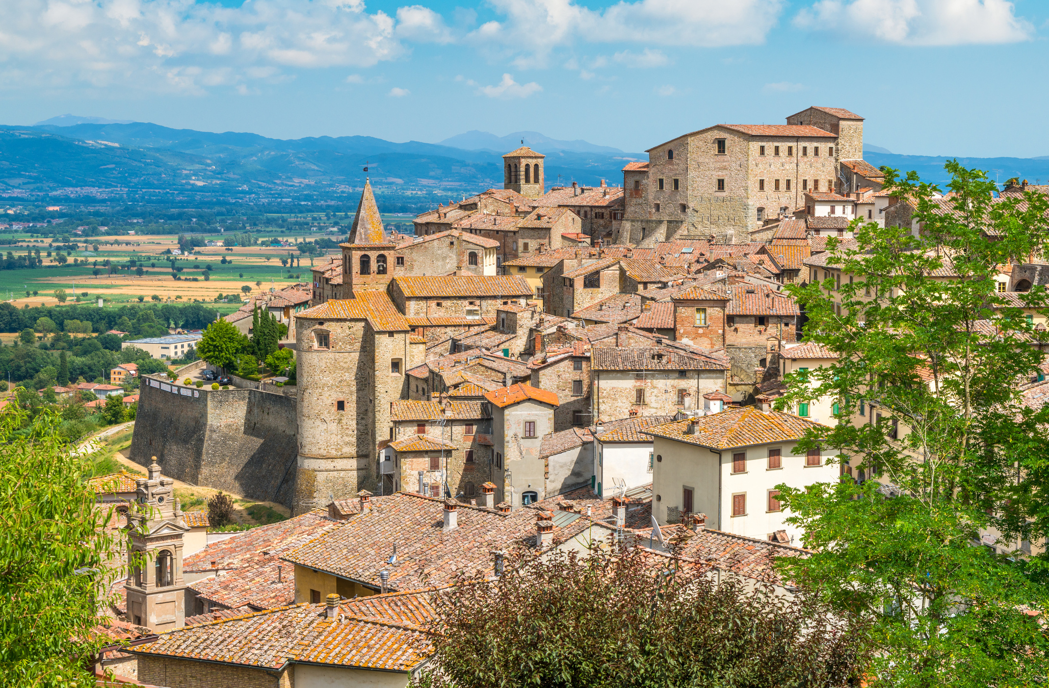 Beautiful Tuscany villages, Hidden gems, Authentic charm, Picturesque landscapes, 2140x1410 HD Desktop