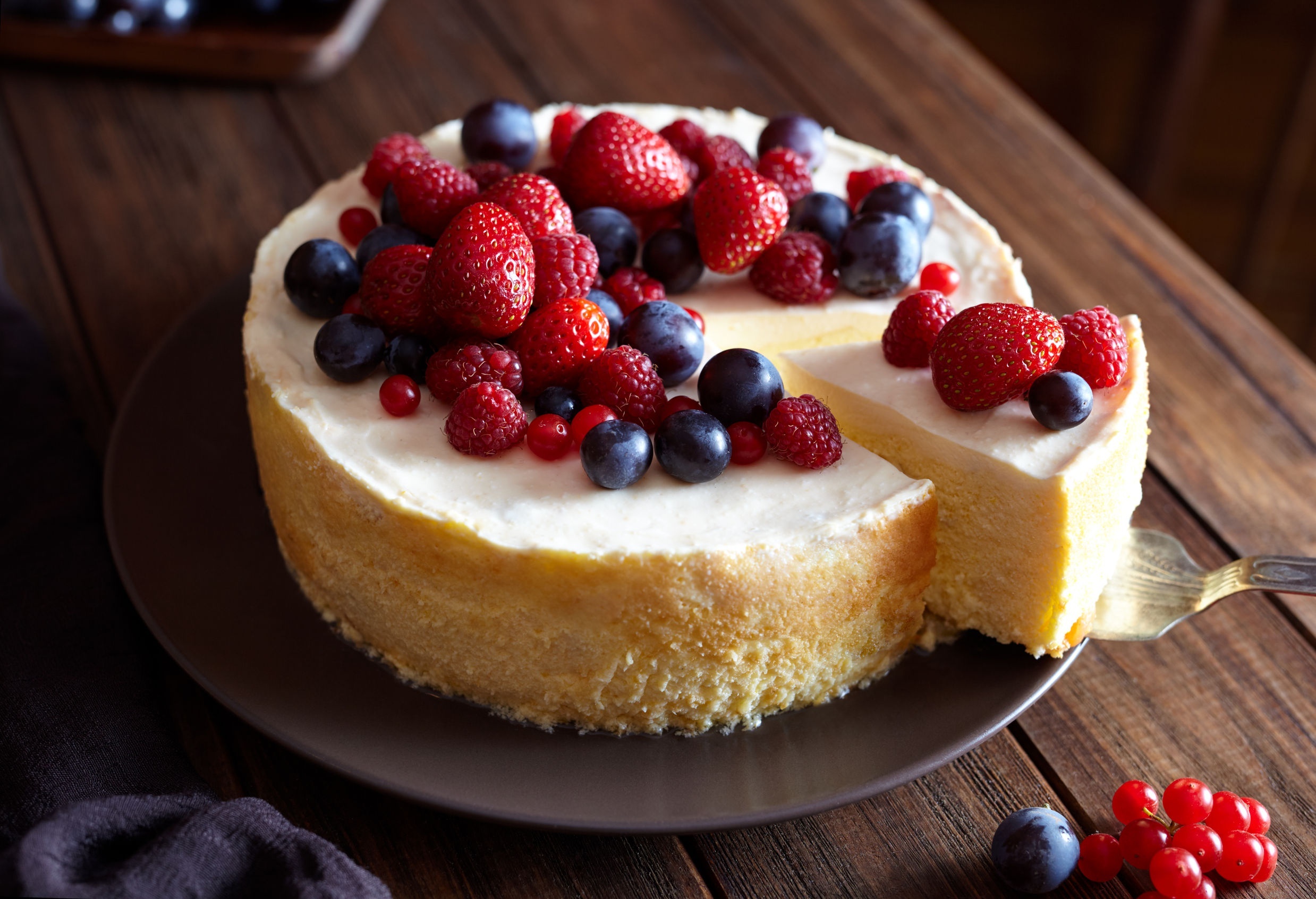 Cheesecake: Extremely rich and creamy, Sweet treat. 2480x1700 HD Wallpaper.