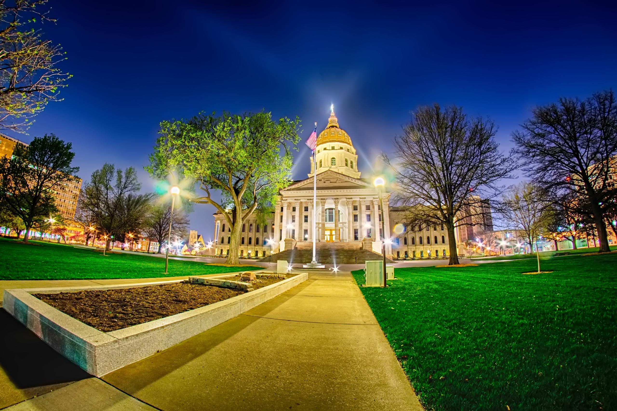 Topeka, Travels, Apartments in, For rent, 2560x1710 HD Desktop