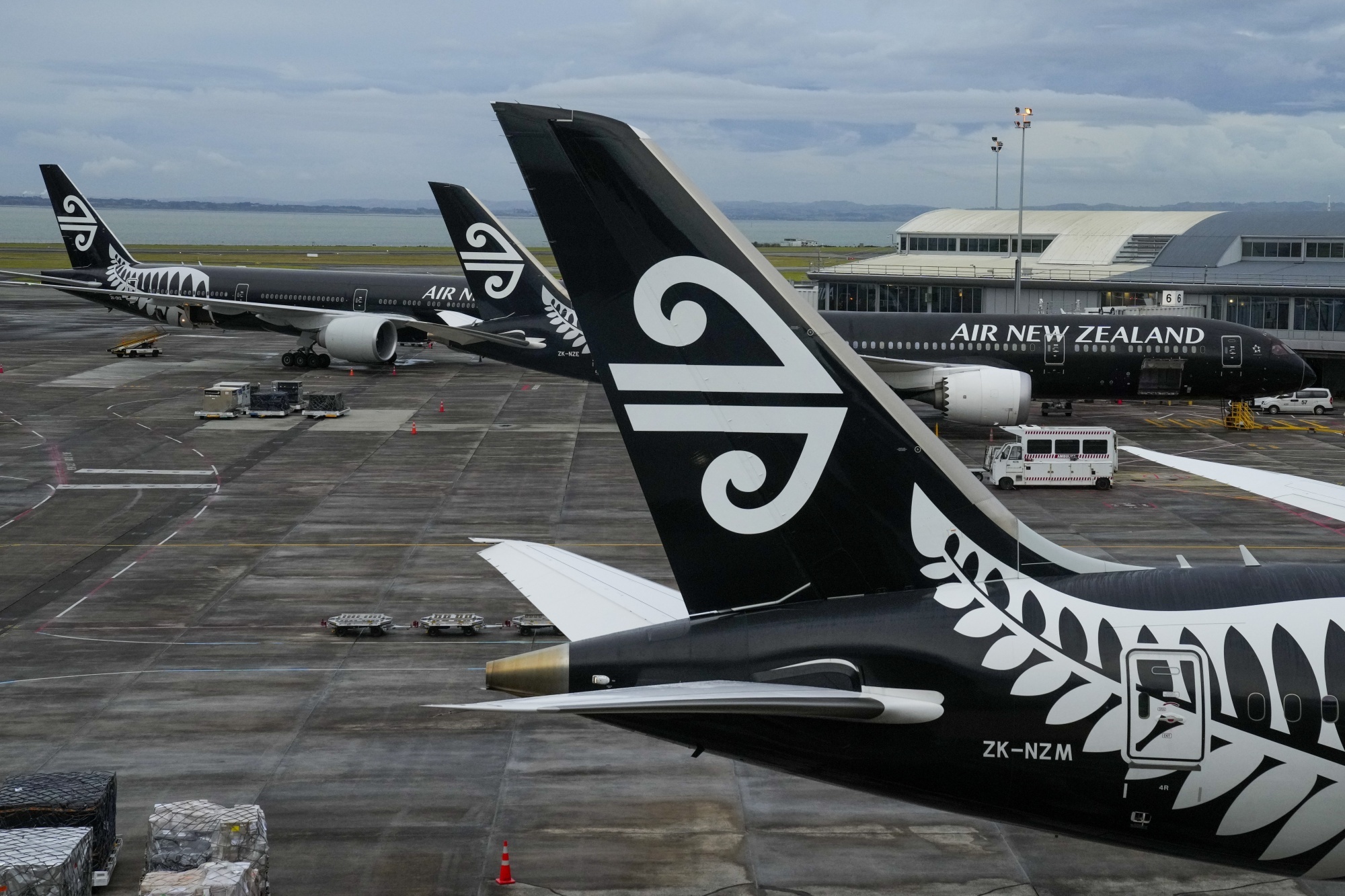 Air New Zealand fundraising, Fleet expansion plans, 2000x1340 HD Desktop