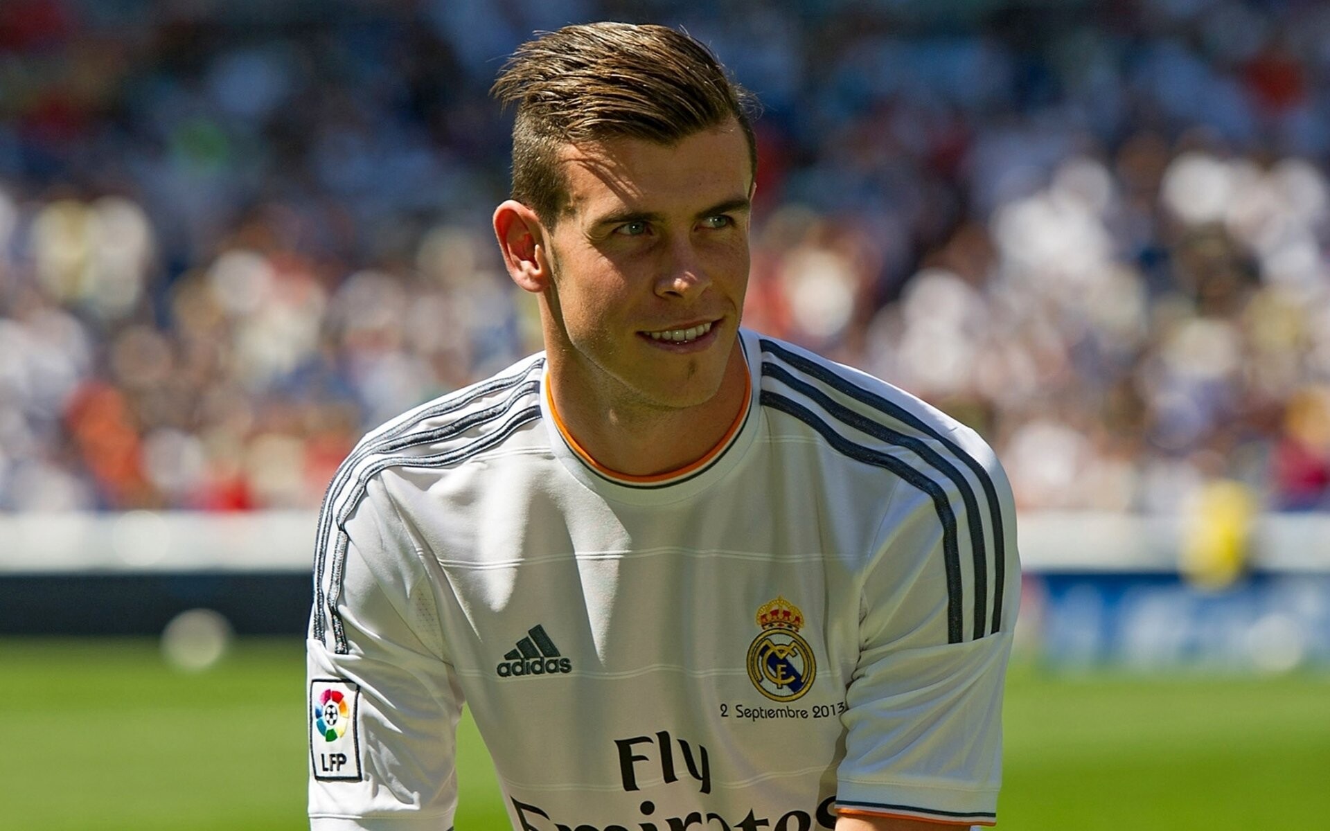 Gareth Bale: Real Madrid football club, The Whites, 2013–14 UEFA Champions League, La Liga. 1920x1200 HD Wallpaper.