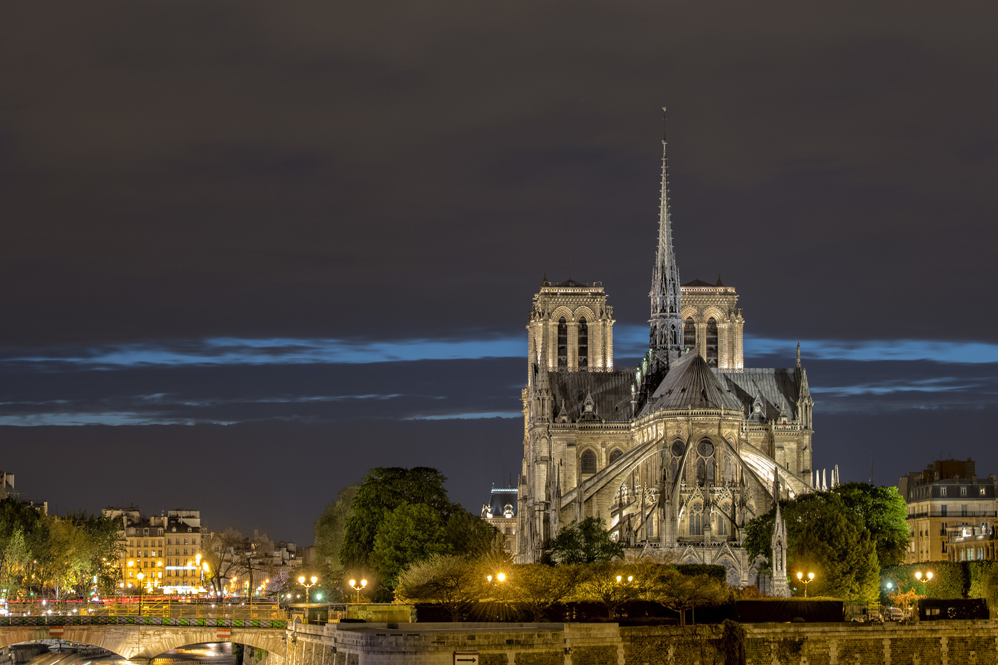 Notre-Dame Cathedral, Rebuilding efforts, Architectural challenge, Preservation battles, 2000x1340 HD Desktop