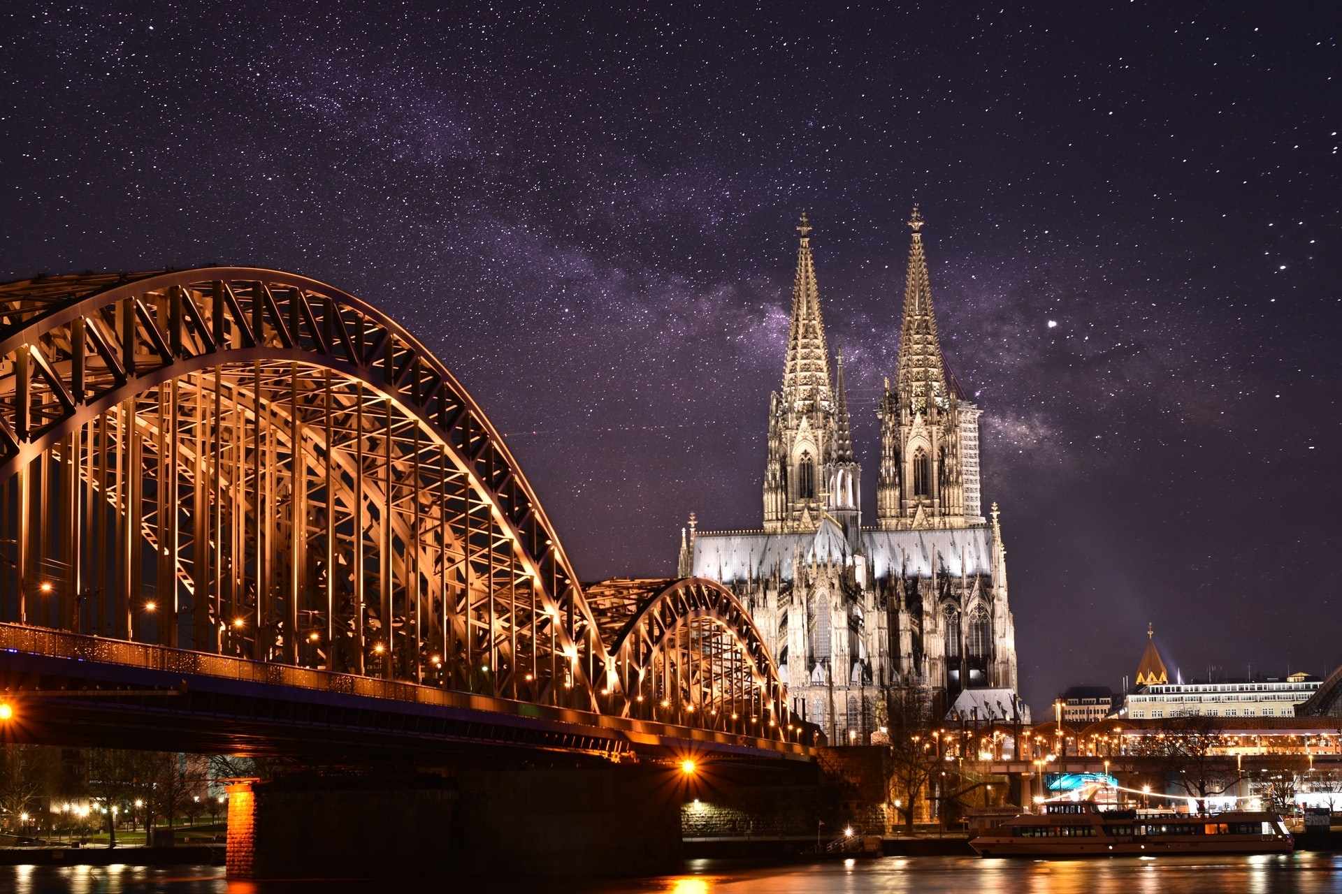 Cologne Cathedral, Gothic church, Unusual places, Germany's architectural wonder, 1920x1280 HD Desktop