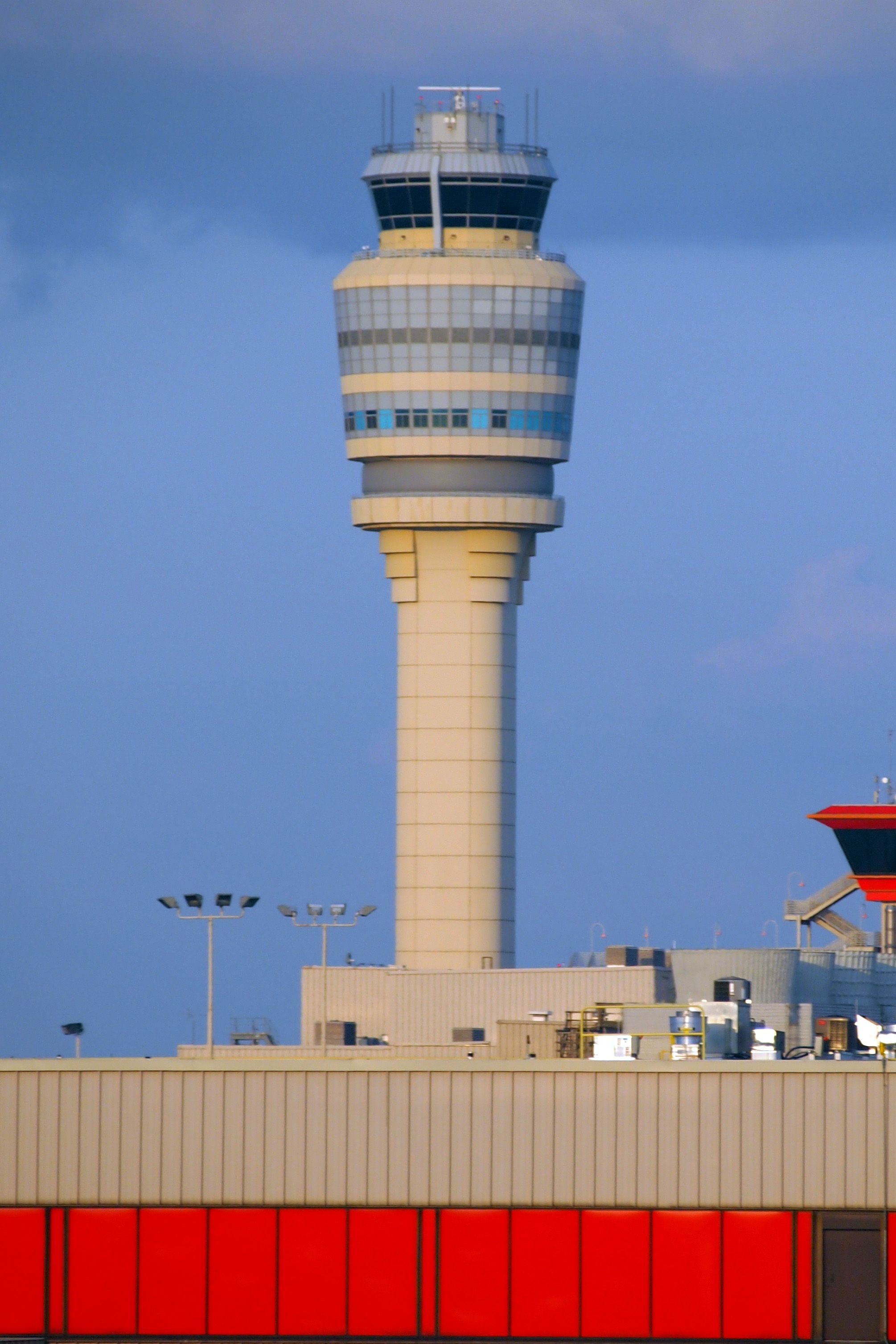 Hartsfield-Jackson Atlanta International Airport, Air Traffic Control, 2010x3020 HD Handy