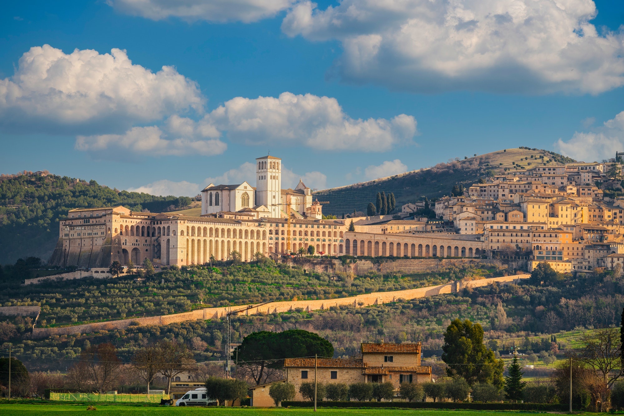 Basilica of Saint Francis of Assisi, Florence tours, City highlights, Italian splendor, 2000x1340 HD Desktop