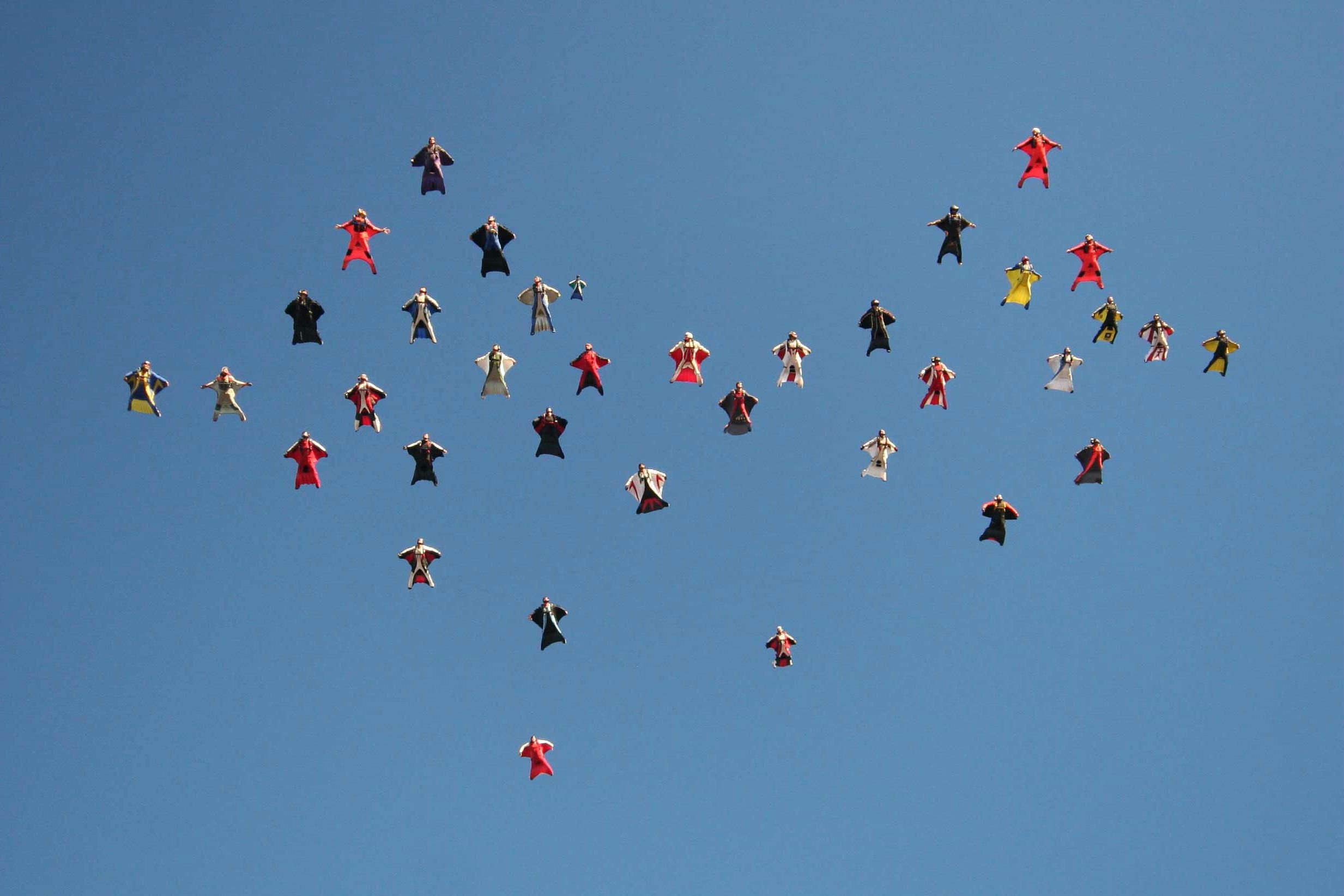 Wingsuit flying, Skydiving, Flight extreme, People diving, 2470x1650 HD Desktop