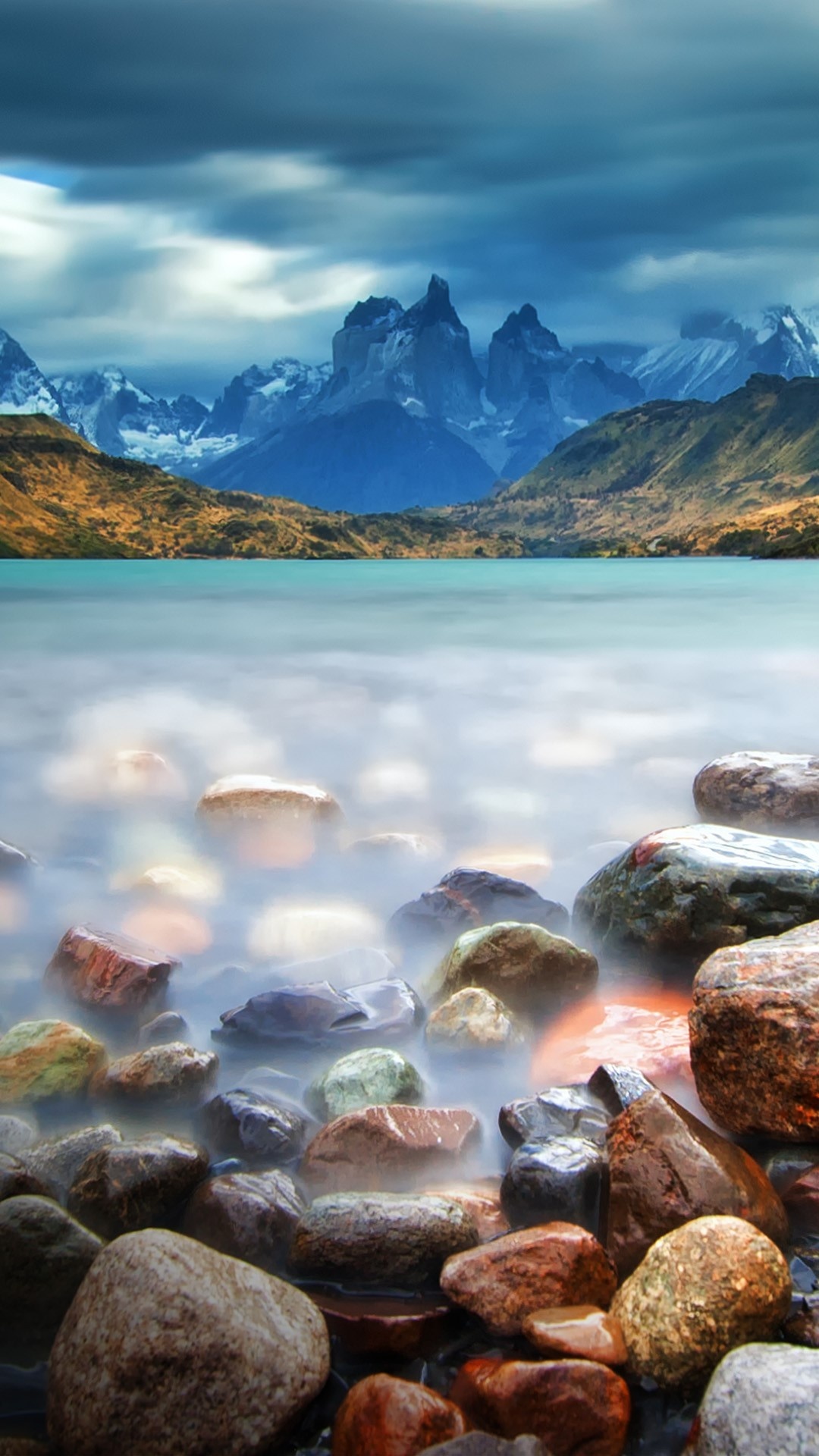 Cuernos del Paine, Torres del Paine, Chile, 1080x1920 Full HD Phone