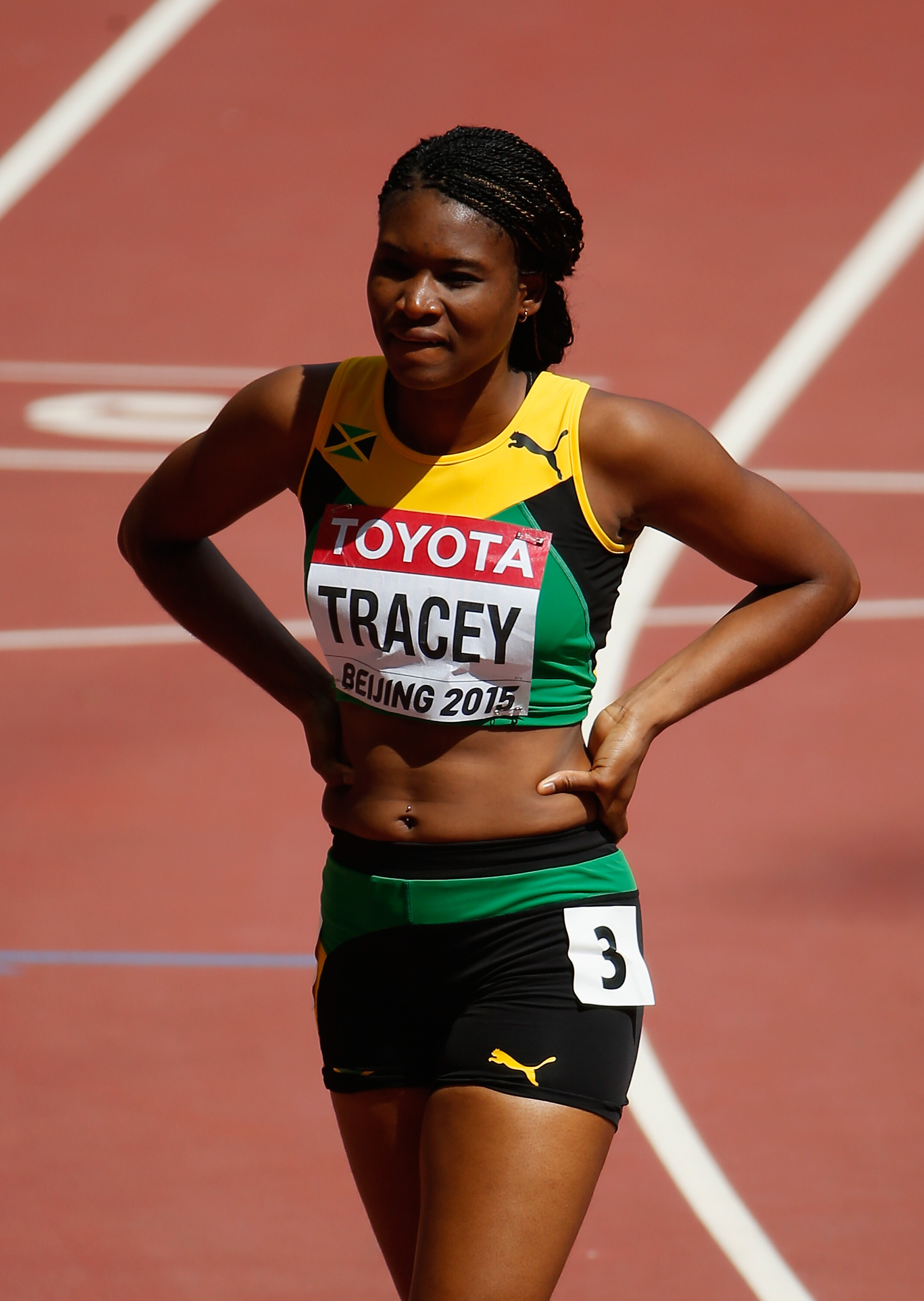 Ristananna Tracey, Olympic hurdler, Record-breaking athlete, Fierce competitor, 2140x3000 HD Handy