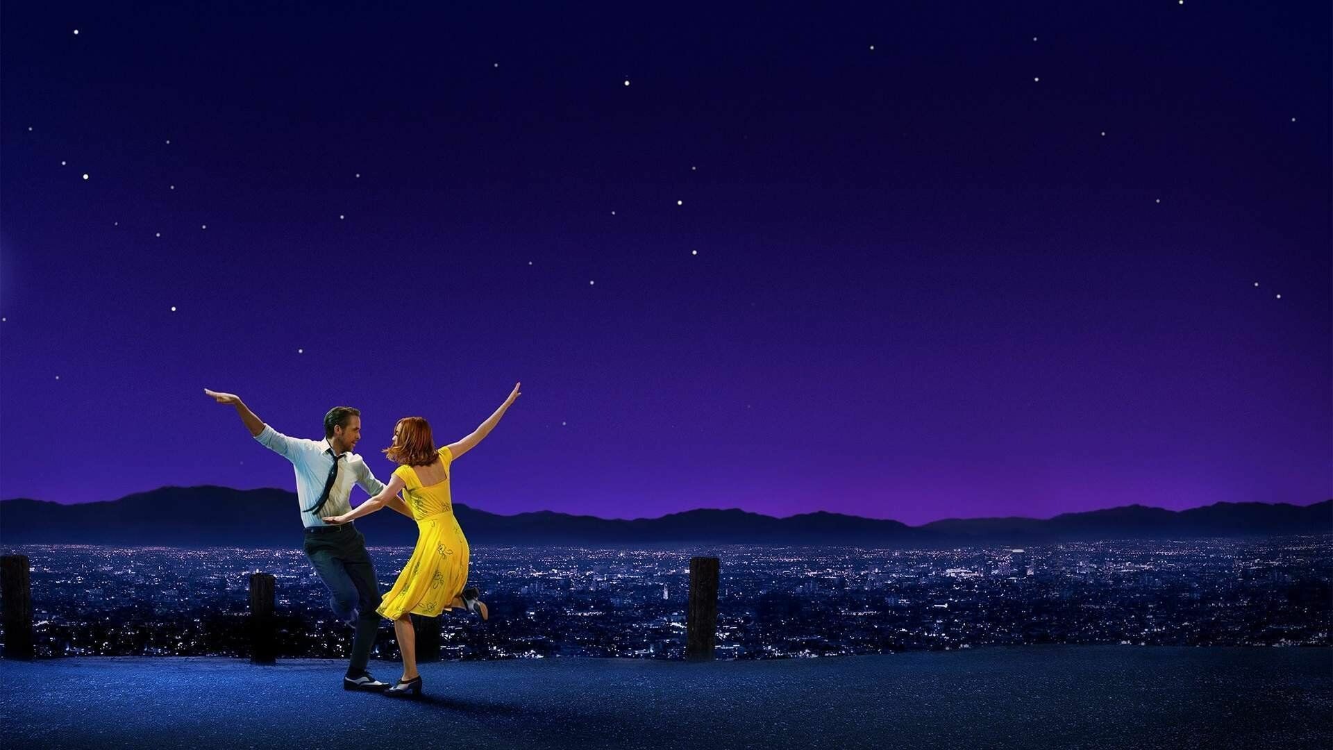 La La Land: The first major centerpiece scene is a long walk between Sebastian and Mia as the sun is setting over the Hollywood Hills. 1920x1080 Full HD Wallpaper.