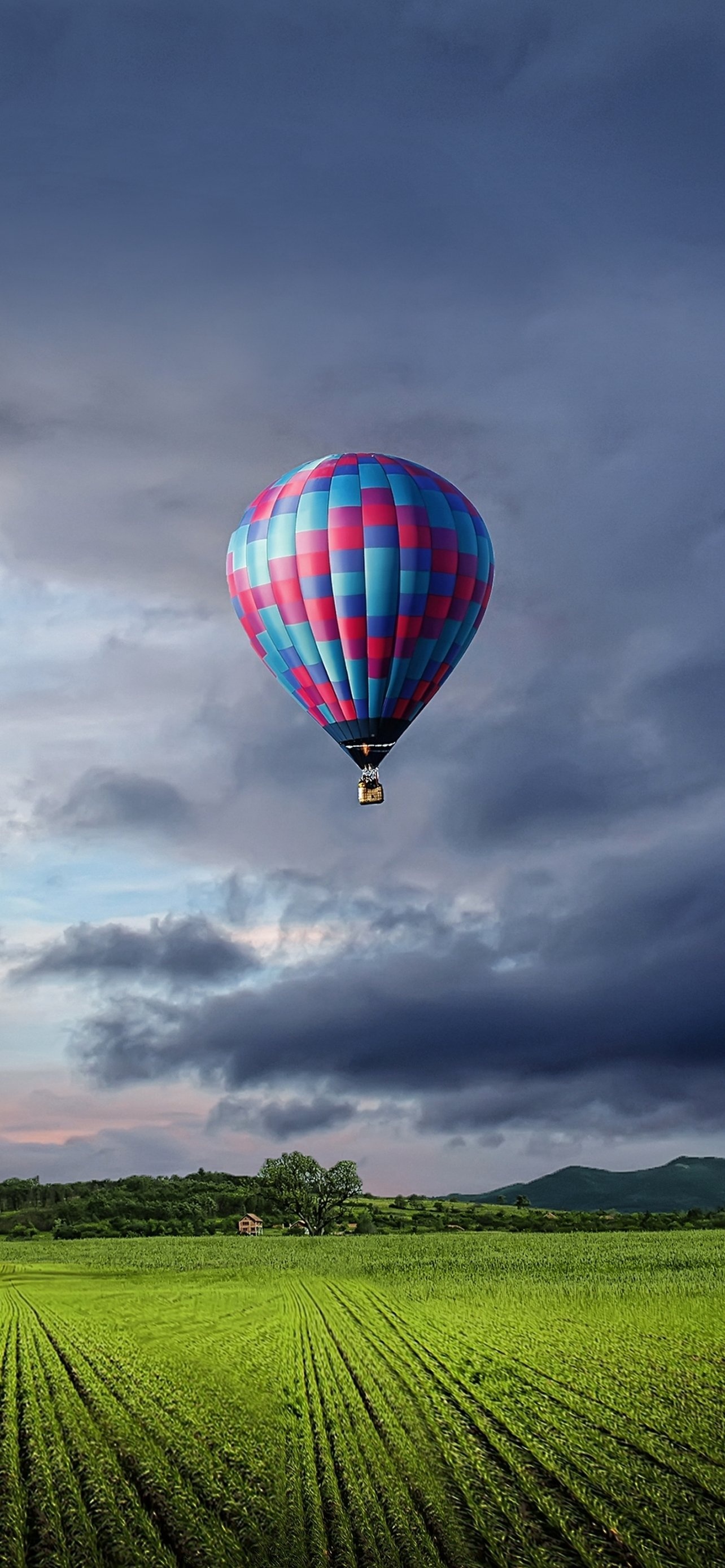 Air Sports: Balloon travel, Air travel, Ballooning. 1290x2780 HD Background.