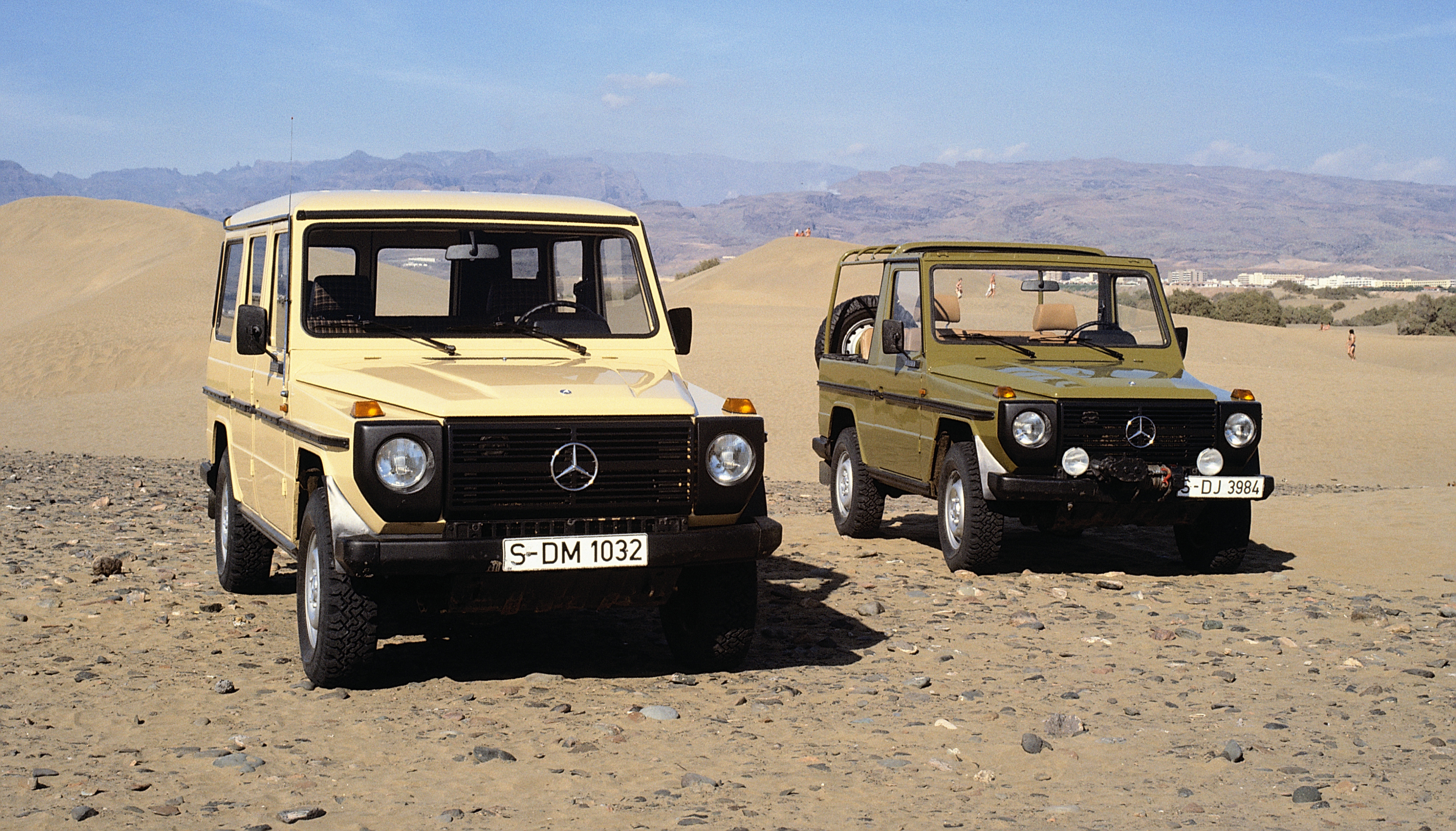 Mercedes-Benz G-Class, Classic car collection, Valuable models, Timeless appeal, 3440x1970 HD Desktop