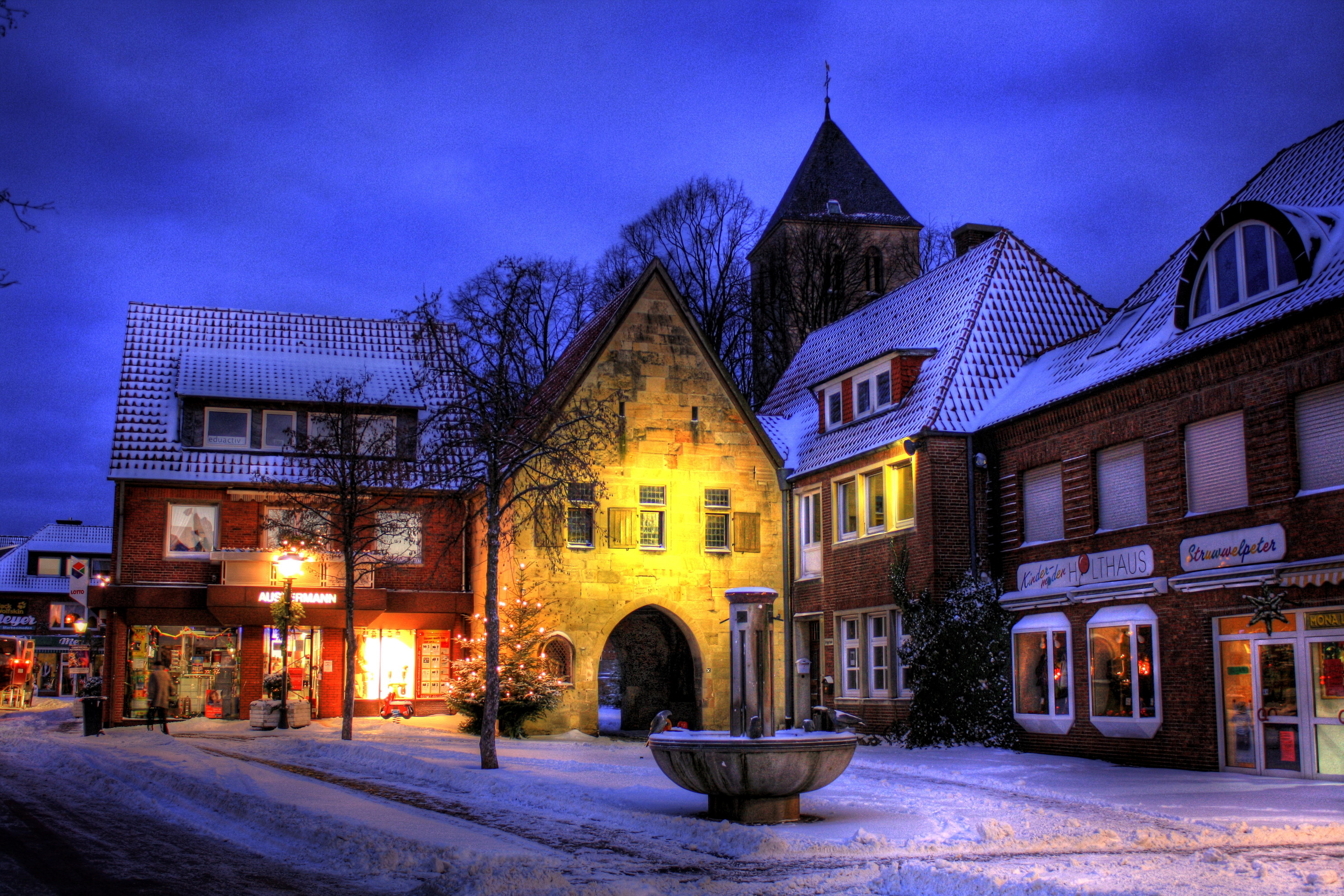 Town: Winter evening on the calm streets of Baden-Baden, Germany. 2980x1990 HD Background.