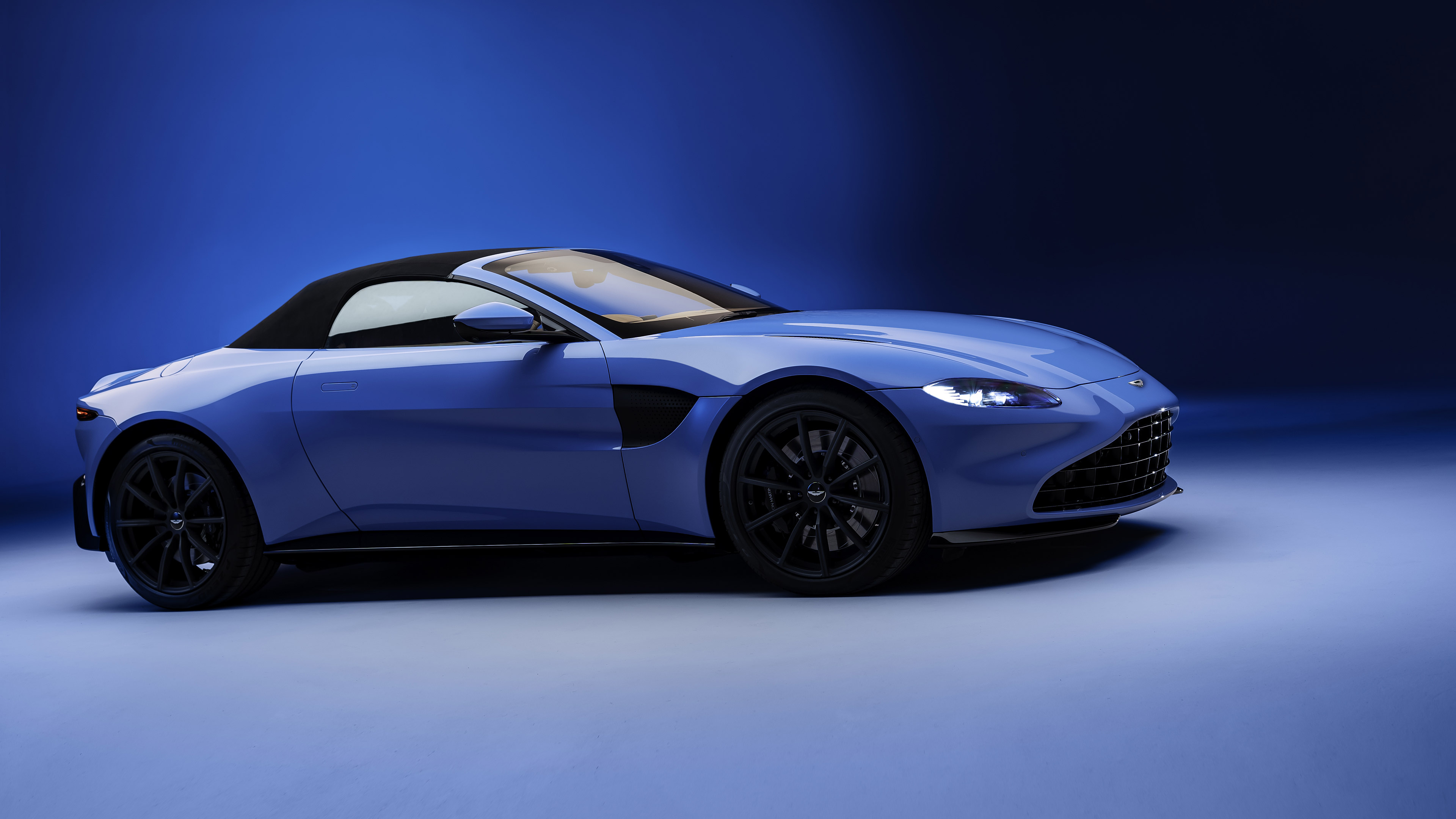 Aston Vantage Roadster, 2021 model, Luxury convertible, Aston Martin, 3840x2160 4K Desktop