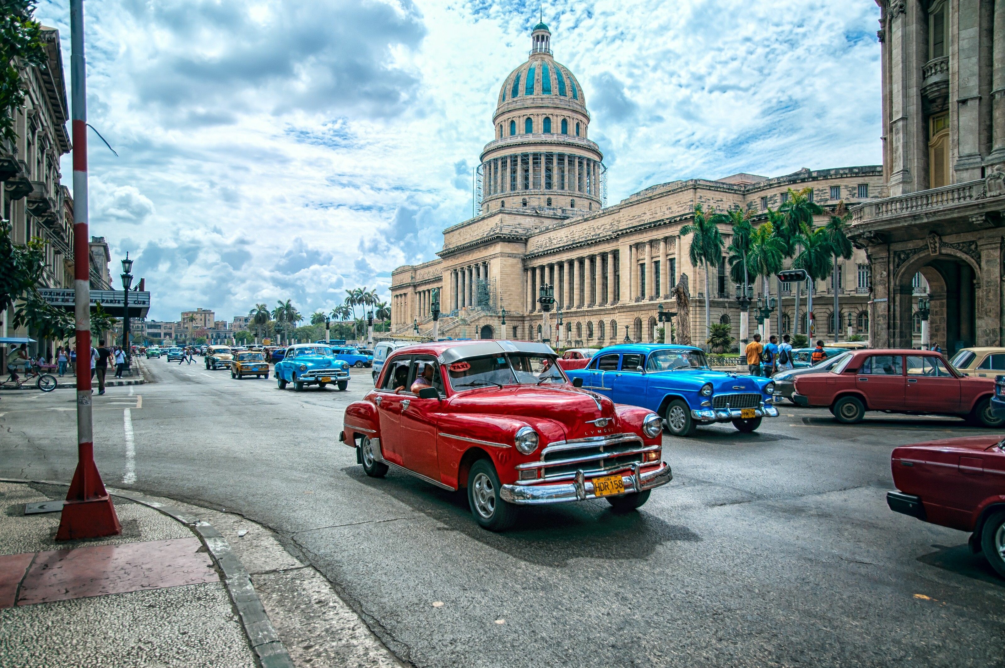 Cuba: Havana is the largest city and capital of the country. 3200x2130 HD Wallpaper.