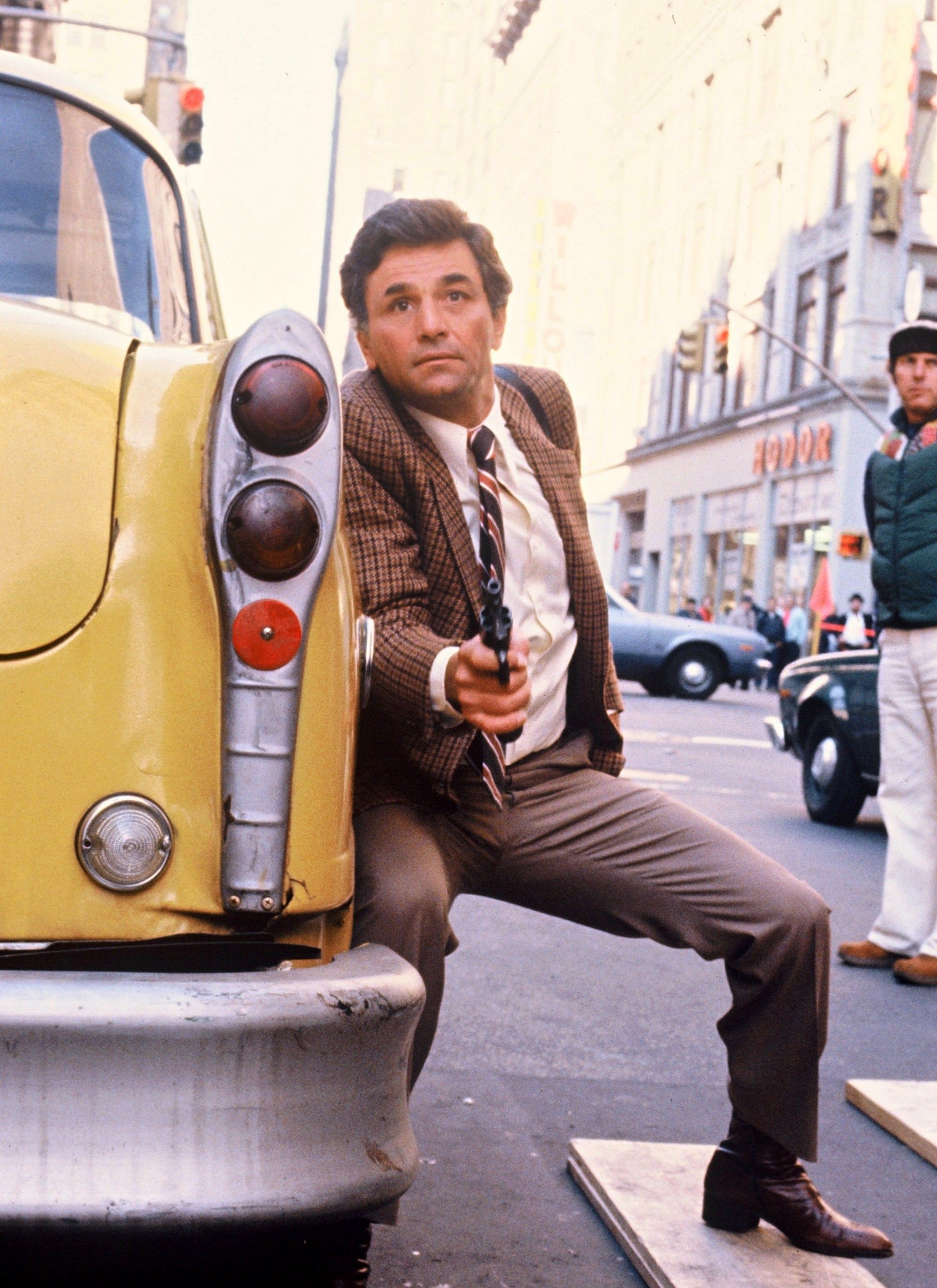 Columbo (Movie): Peter Falk, An American film and television actor, A shrewd but inelegant blue-collar homicide detective. 2000x2750 HD Background.