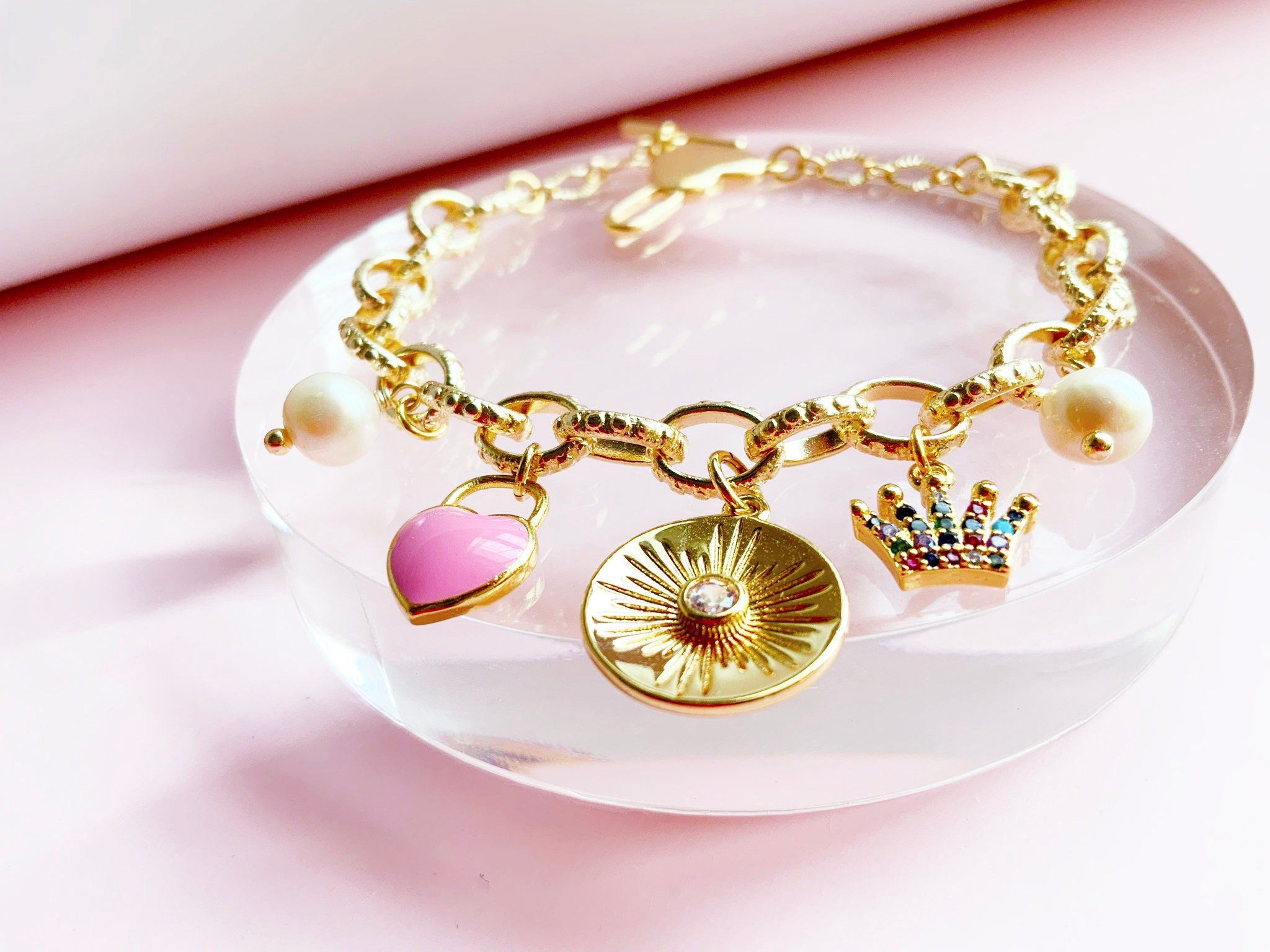 Charm bracelet, Multi charm, Pink heart, Gold link, 2050x1540 HD Desktop