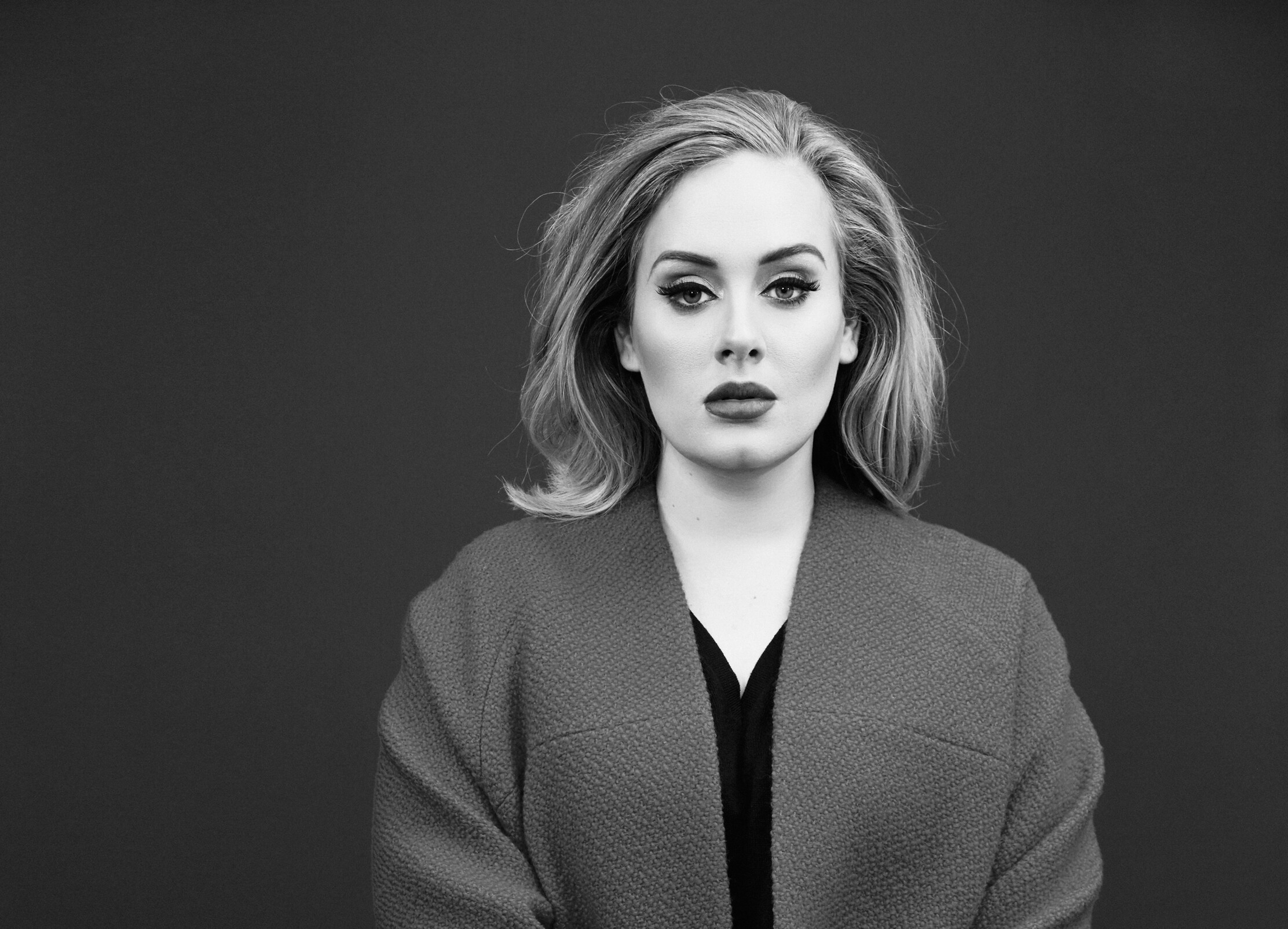 Adele: The British Queen of Soul, Black and White. 2230x1610 HD Wallpaper.