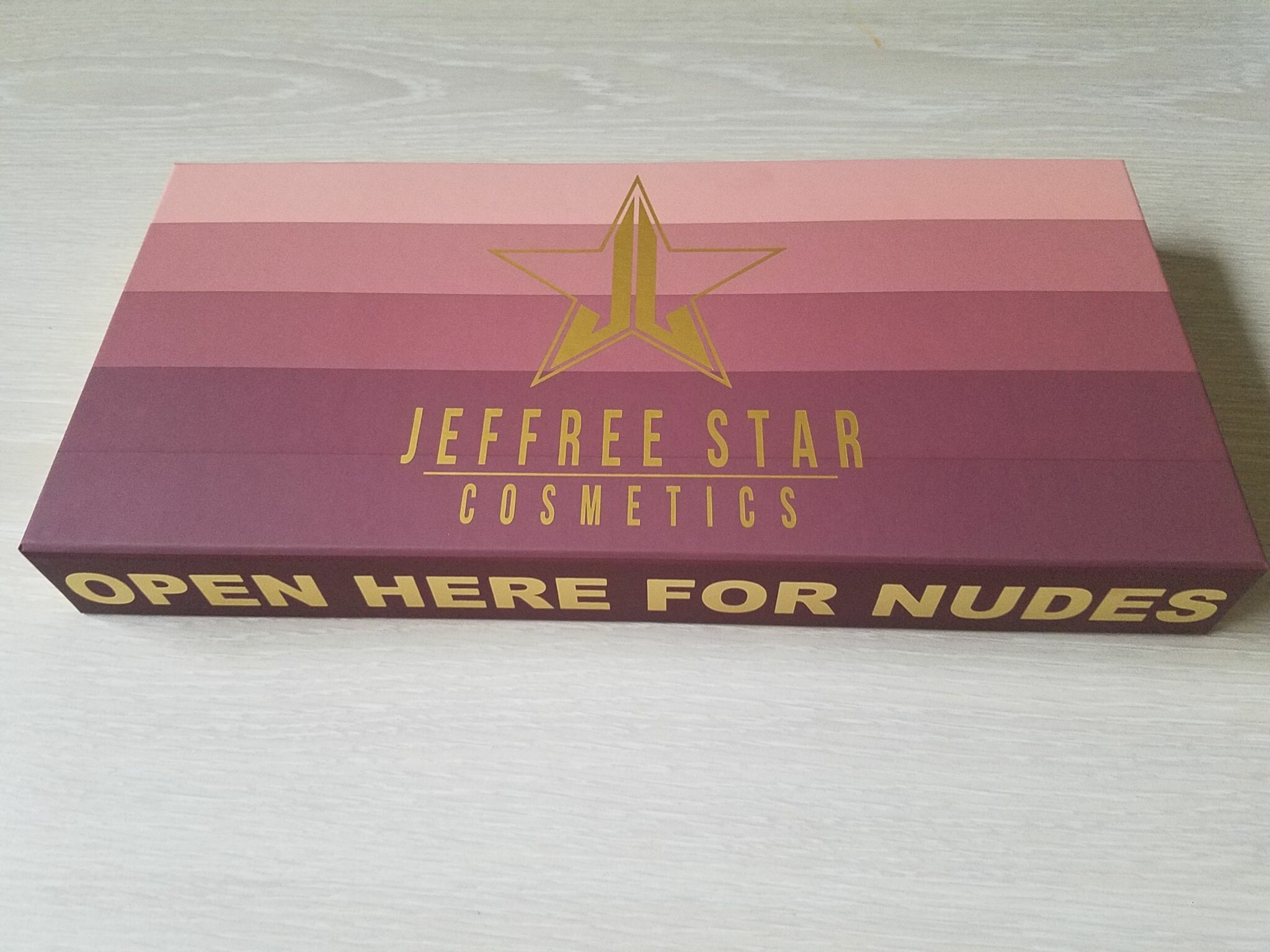 Jeffree Star: Was advertised as a part of the True Colors Tour 2007. 2050x1540 HD Background.