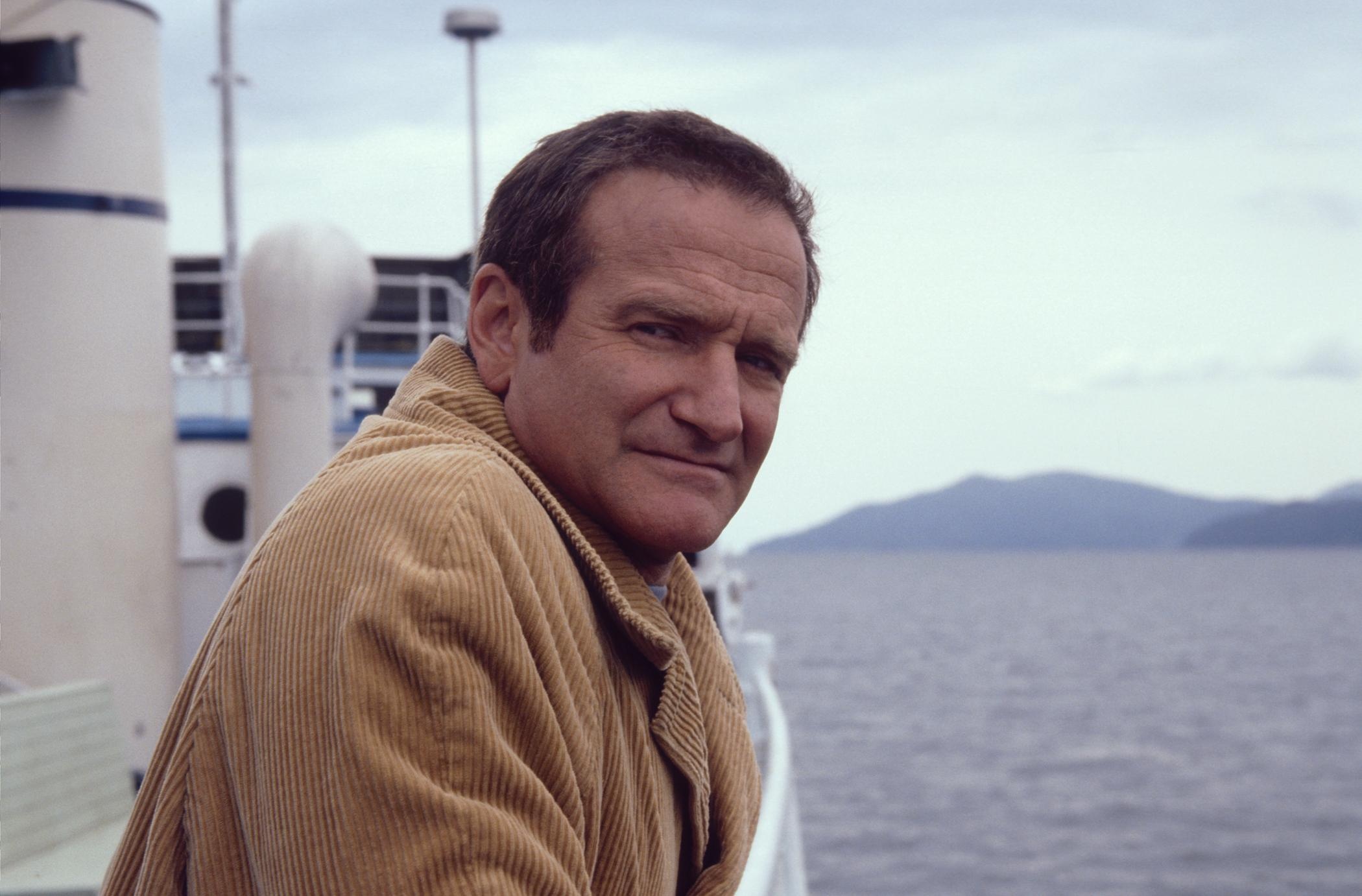 Robin Williams: Played T.S. Garp in a 1982 comedy-drama film, The World According to Garp. 2100x1390 HD Background.