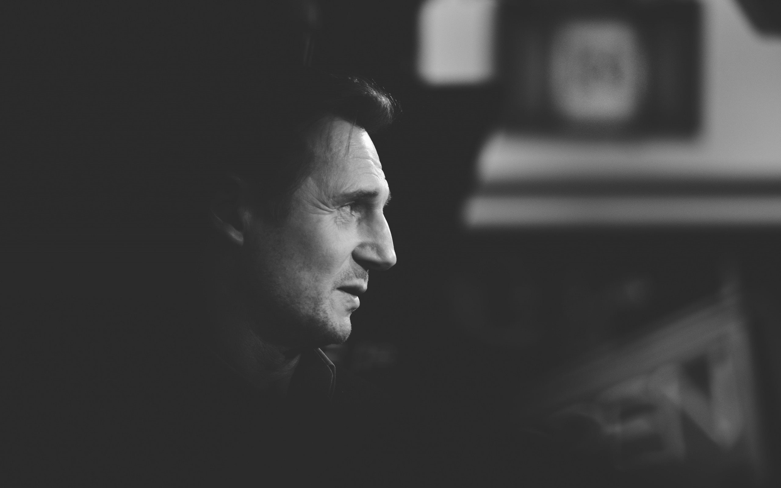 Liam Neeson, Black and white photo, Famous actors, 2560x1600 HD Desktop