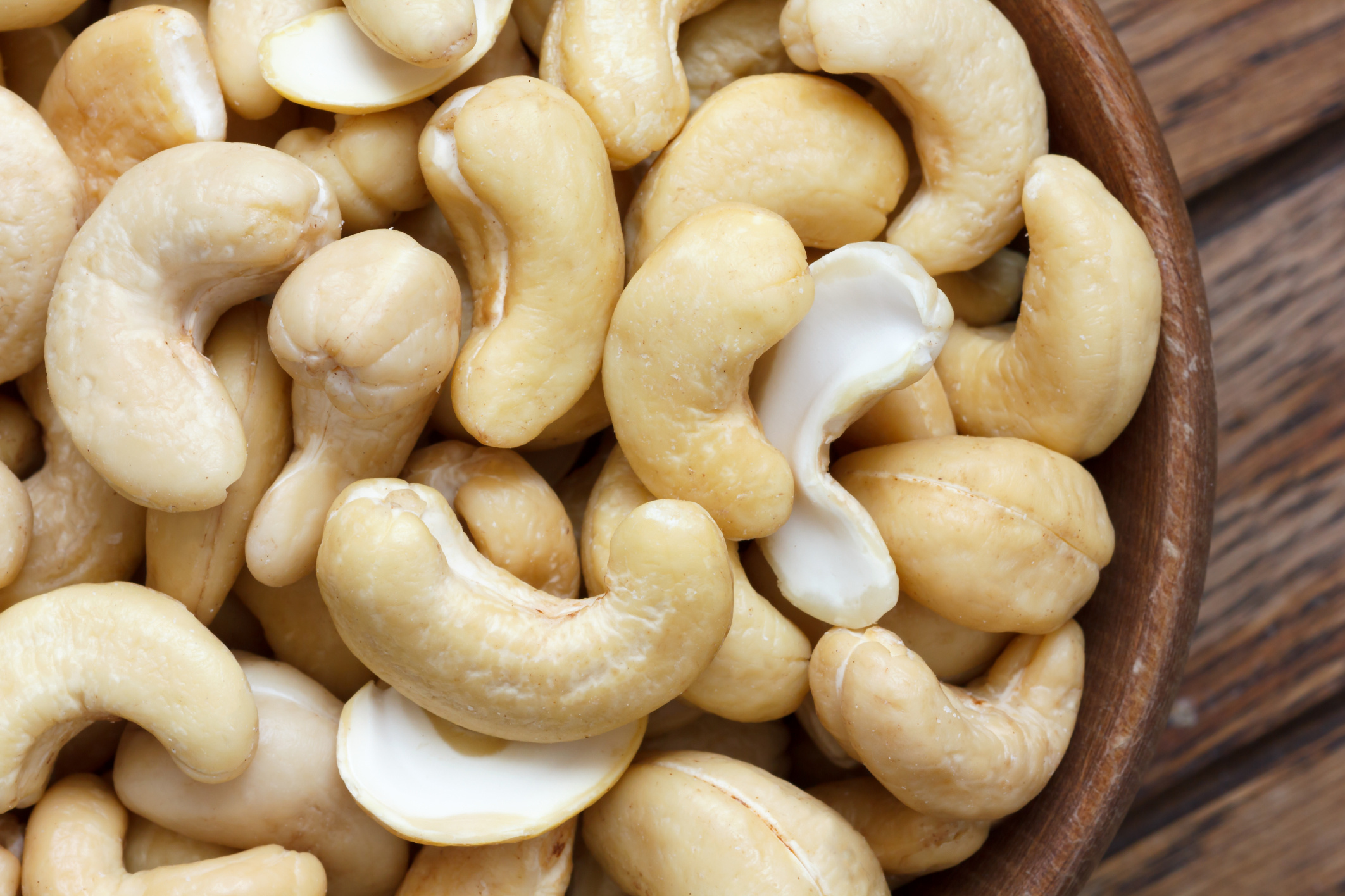 Cashew Nuts: Come from cashew apples, Known for their high nutritional value. 2130x1420 HD Background.