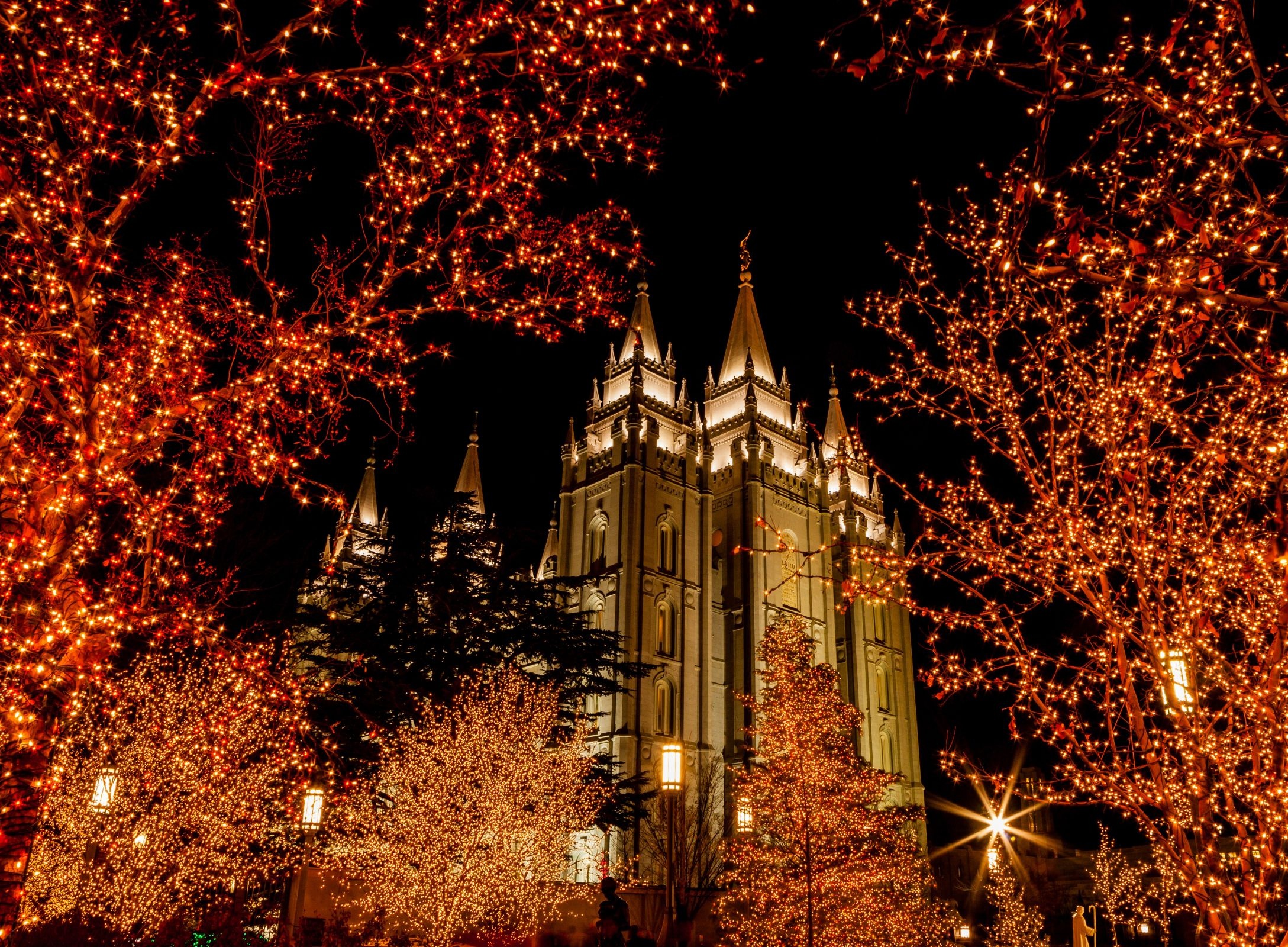 Salt Lake Temple, Salt Lake City, Christmas wallpapers, Backgrounds, 2180x1600 HD Desktop