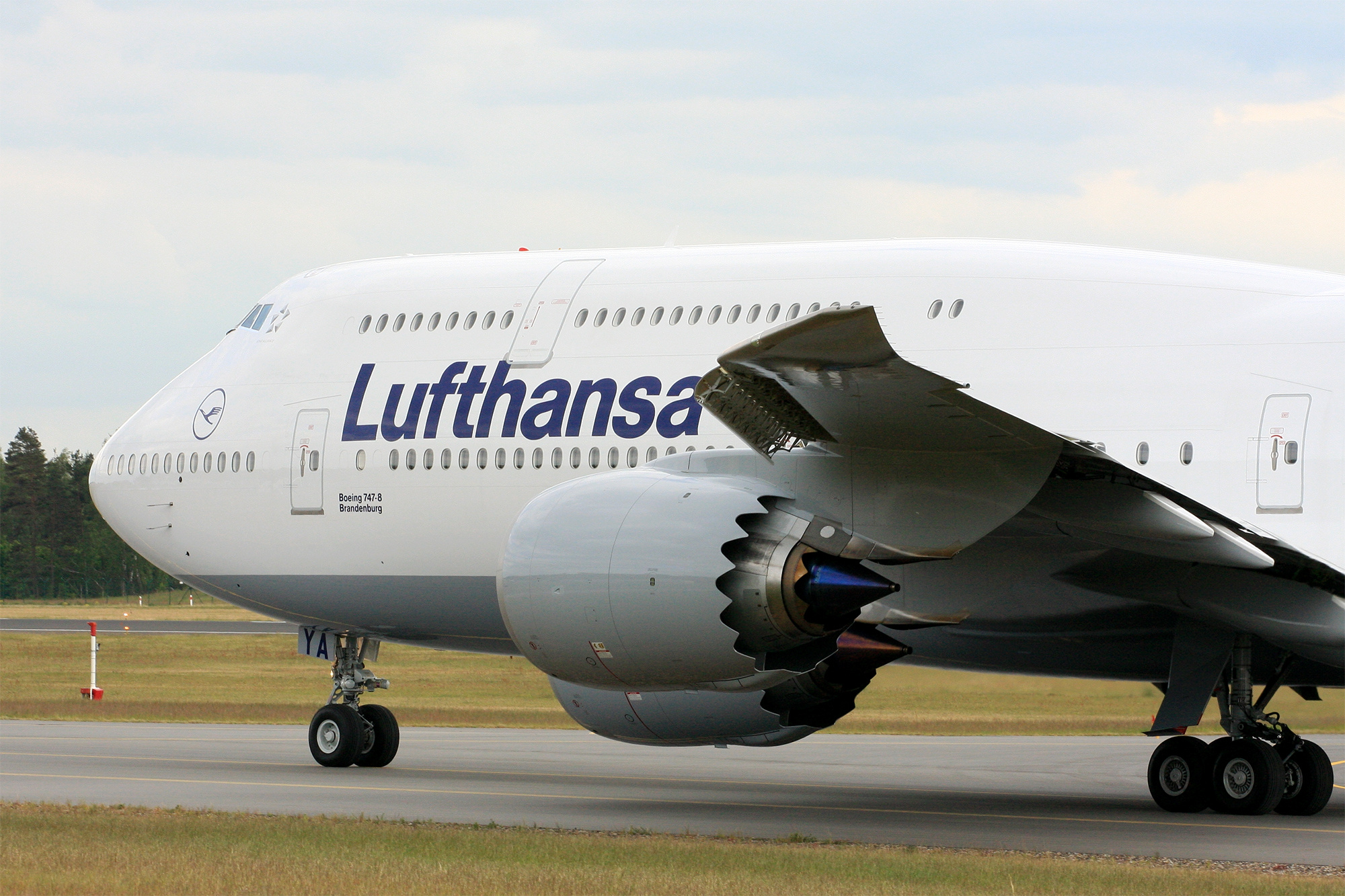 Lufthansa, KrisFlyer, Lufthansa first class, Mainly Miles, 2000x1340 HD Desktop