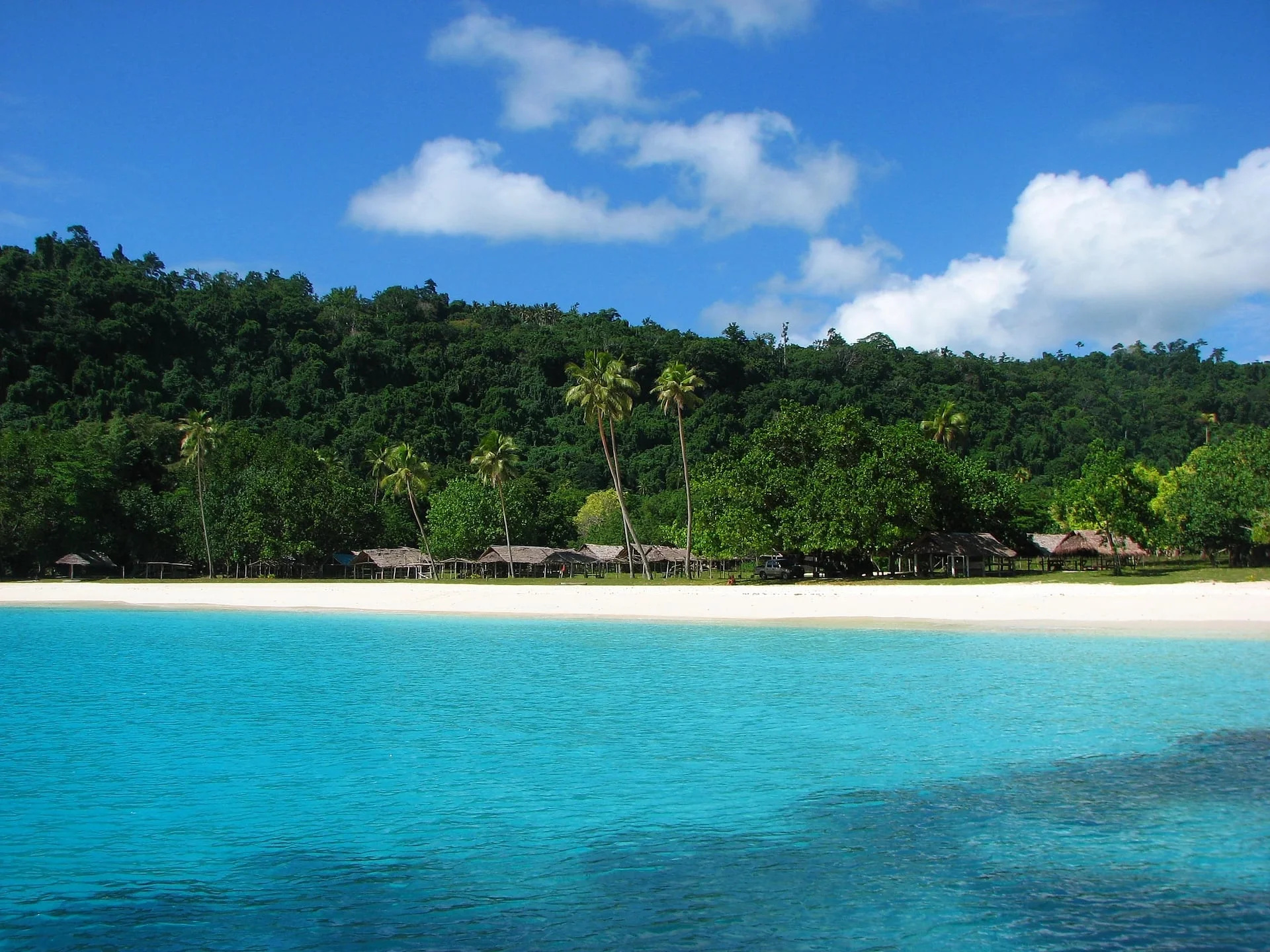 Vanuatu travel guide, Espiritu Santo attractions, Trek Zone, Island adventure, 1920x1440 HD Desktop