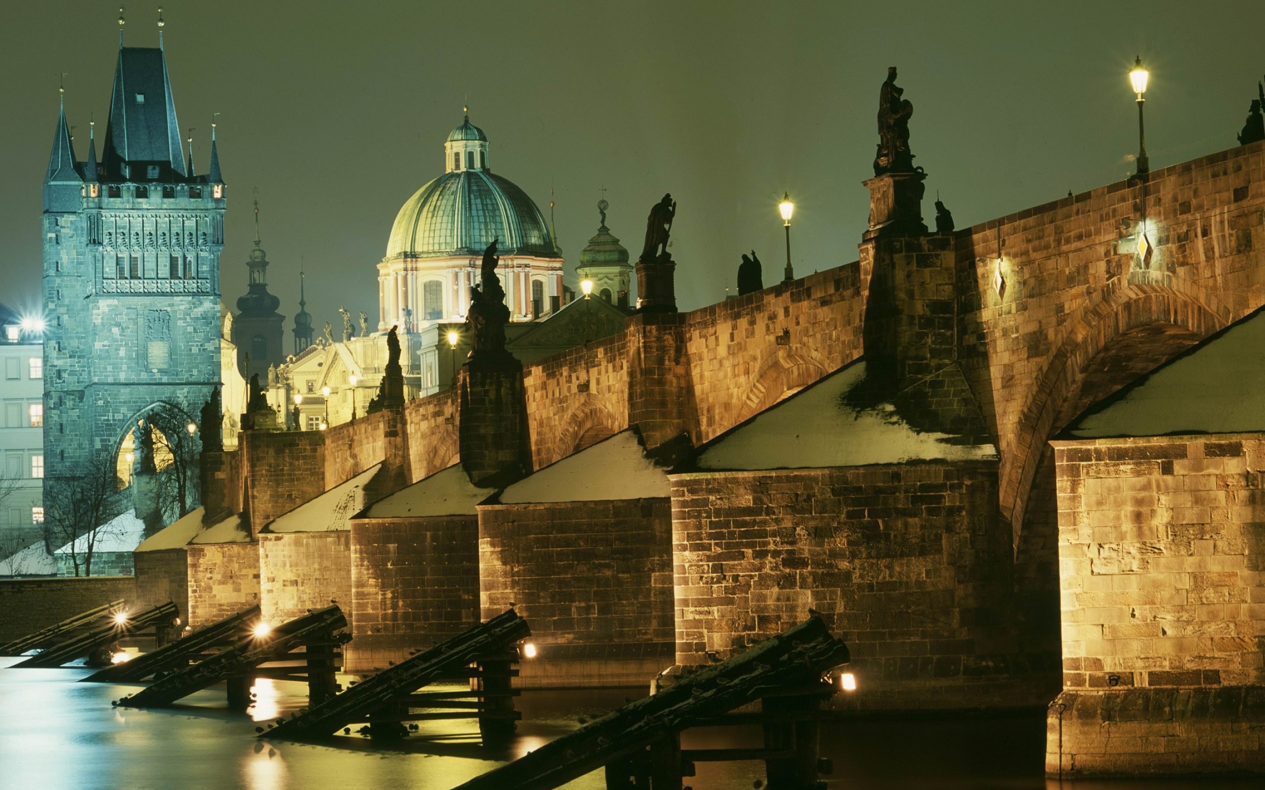 Charles Bridge in Prague, Stunning wallpaper, Historical charm, Captivating view, 2560x1600 HD Desktop