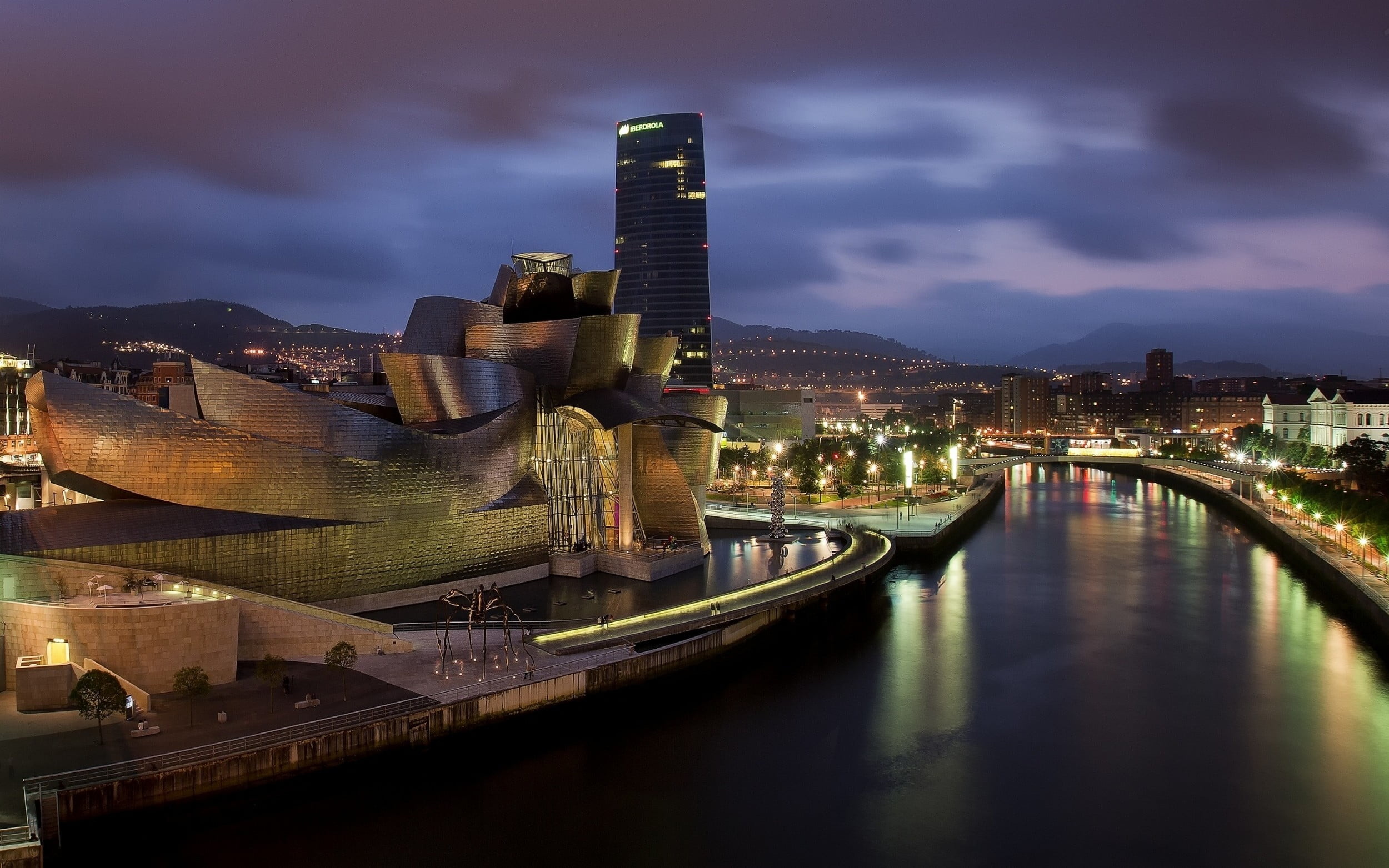 Guggenheim Museum, Bilbao landscape, Spain museum, Artistic masterpiece, 2500x1570 HD Desktop