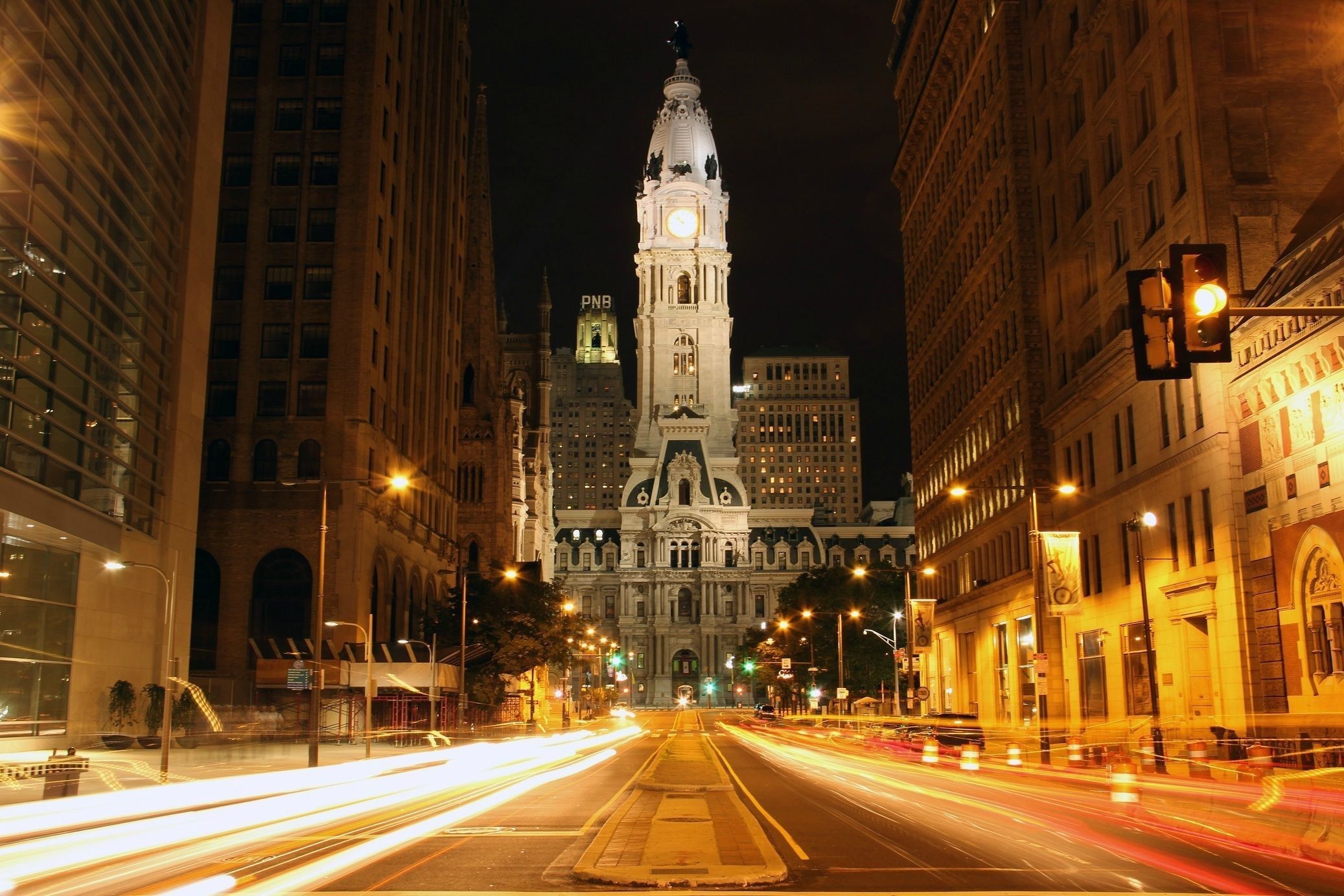 Philadelphia HD wallpaper, Posted by Sarah Thompson, Cityscapes and skylines, Screensaver-worthy, 2080x1390 HD Desktop