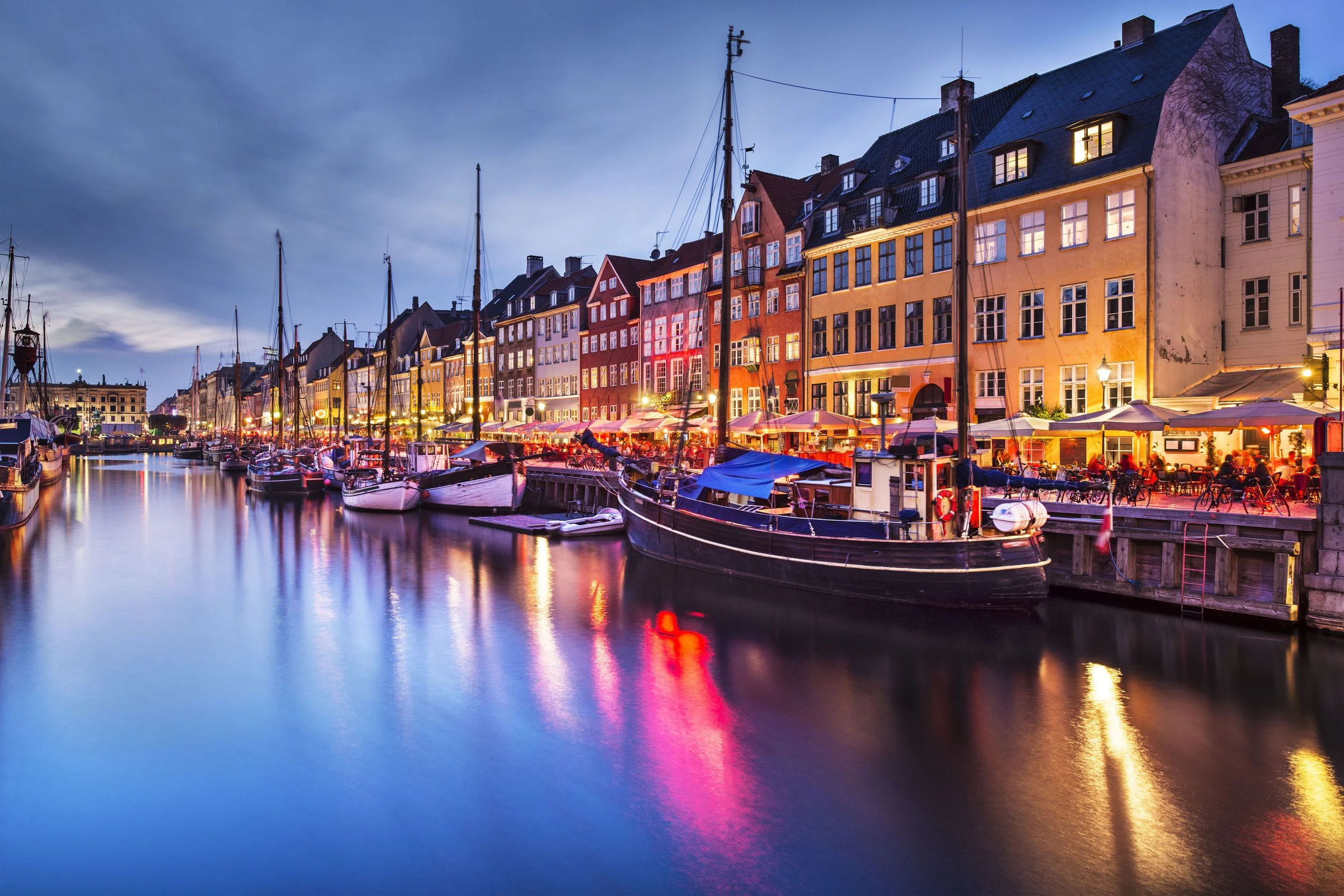 Copenhagen's charm, Nyhavn wallpapers, Iconic waterfront, Urban photography, 2510x1680 HD Desktop