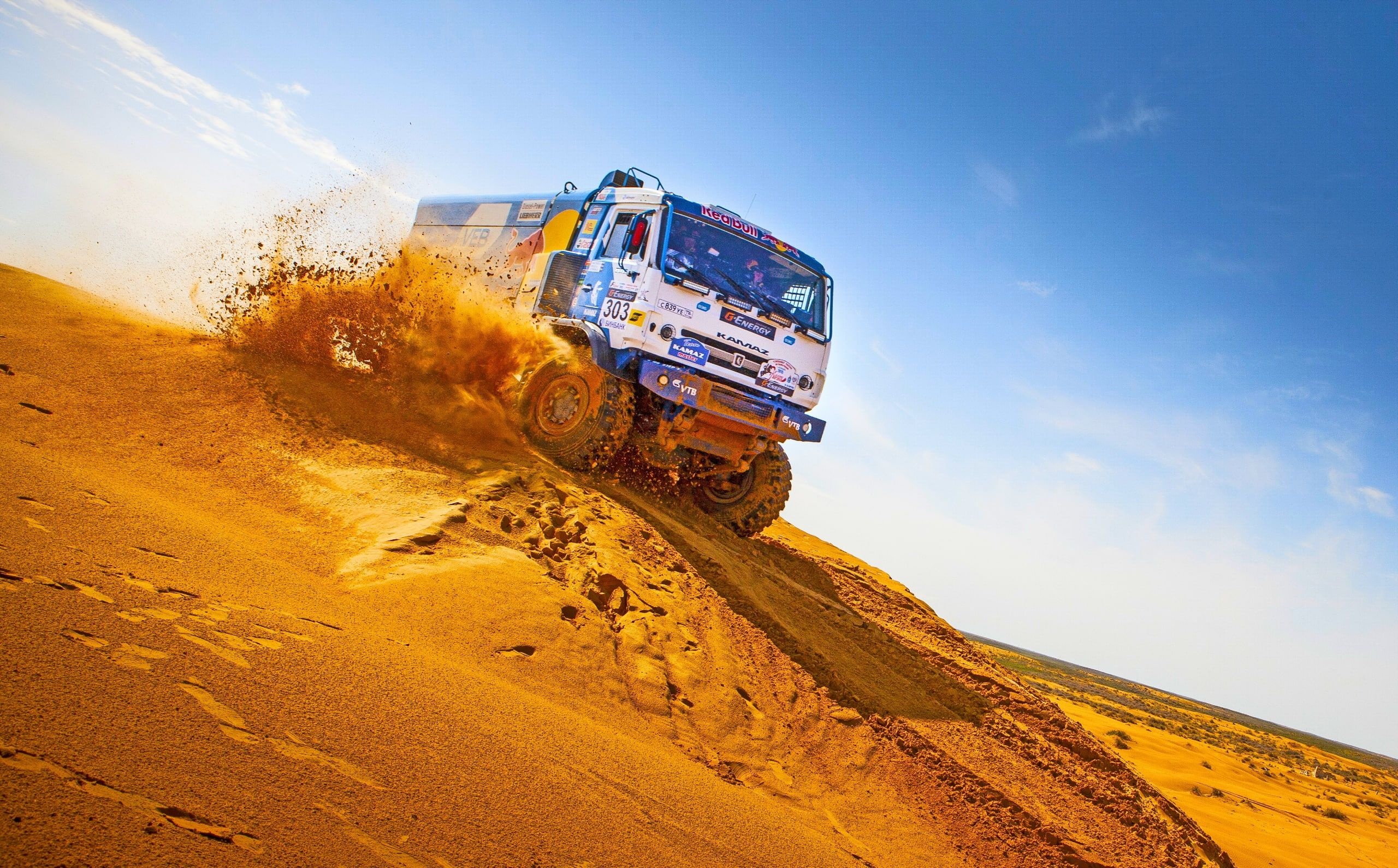Rally Raid: Sandbreaker, Russian Team, Kamaz Truck, Red Sand of Sahara Desert, G-Energy, Dakar Race. 2560x1590 HD Wallpaper.