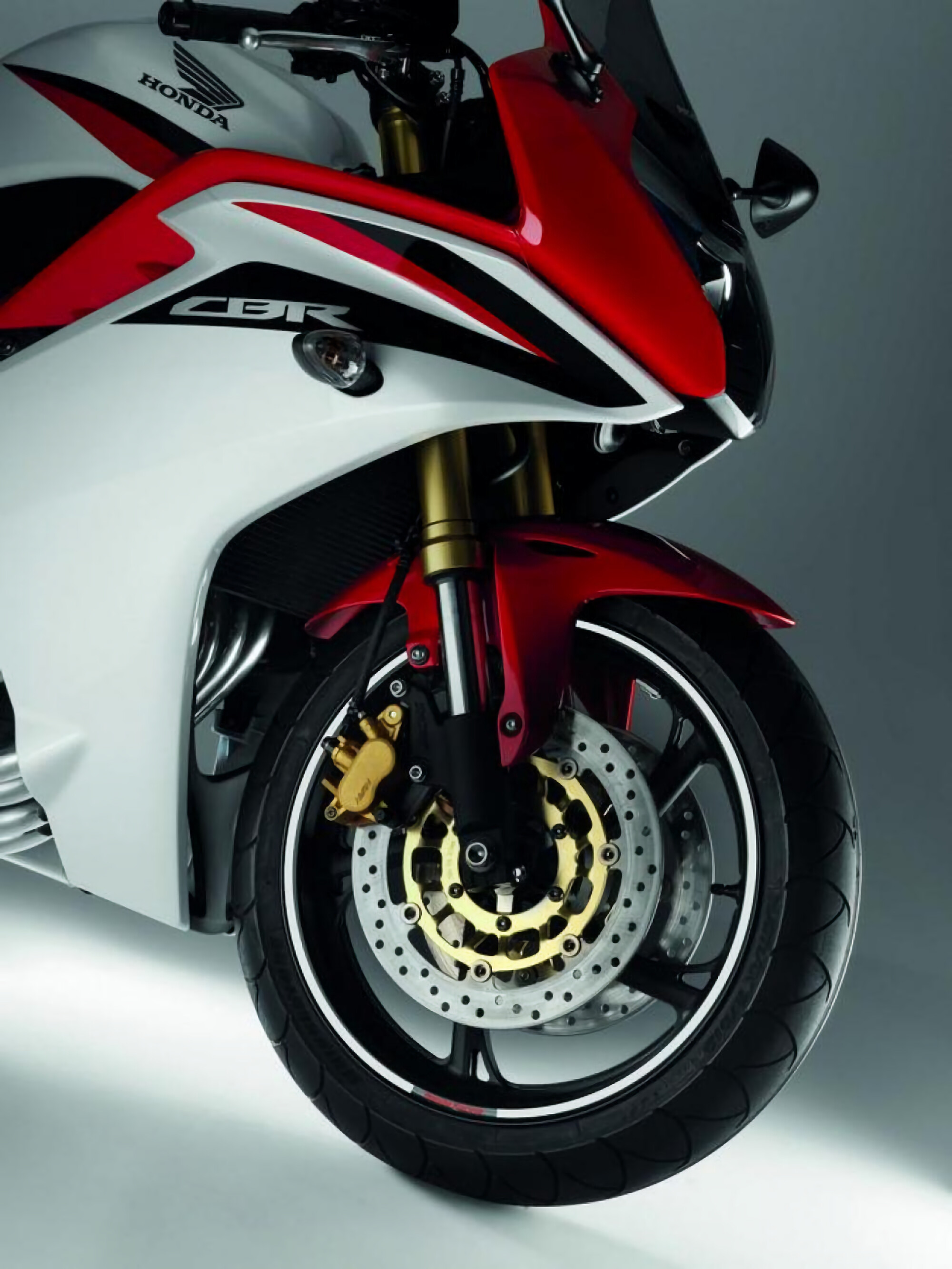 Honda CBR600F Hurricane, Sports bike, Sleek profile, Aerodynamic efficiency, 2000x2670 HD Phone